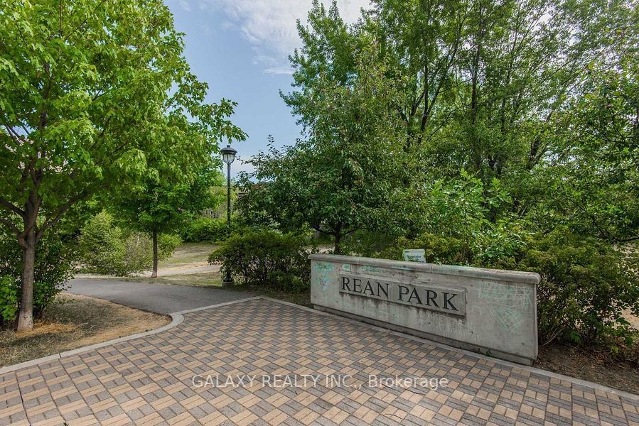 3 Rean Drive 812 Property Photo 25