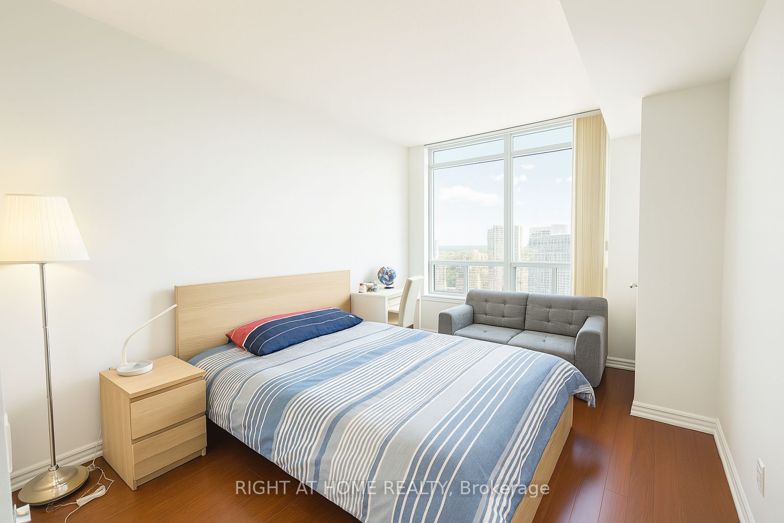 33 Empress Avenue Ph506 Property Photo 6