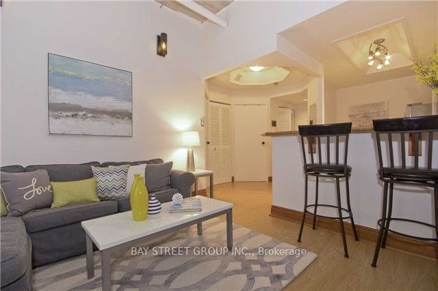 60 Homewood Avenue 108 Property Photo 8