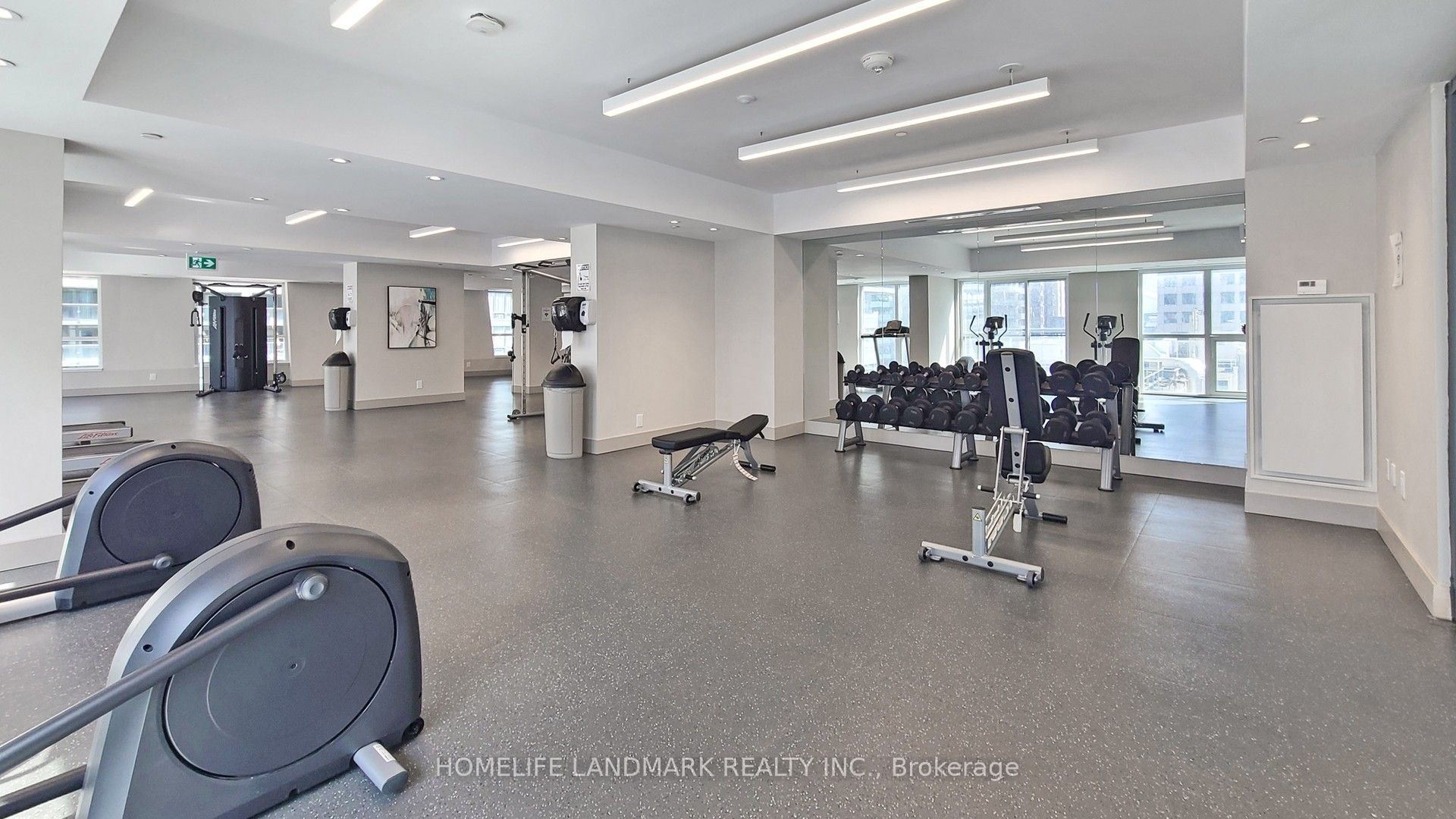 99 John Street 704 Property Photo 37