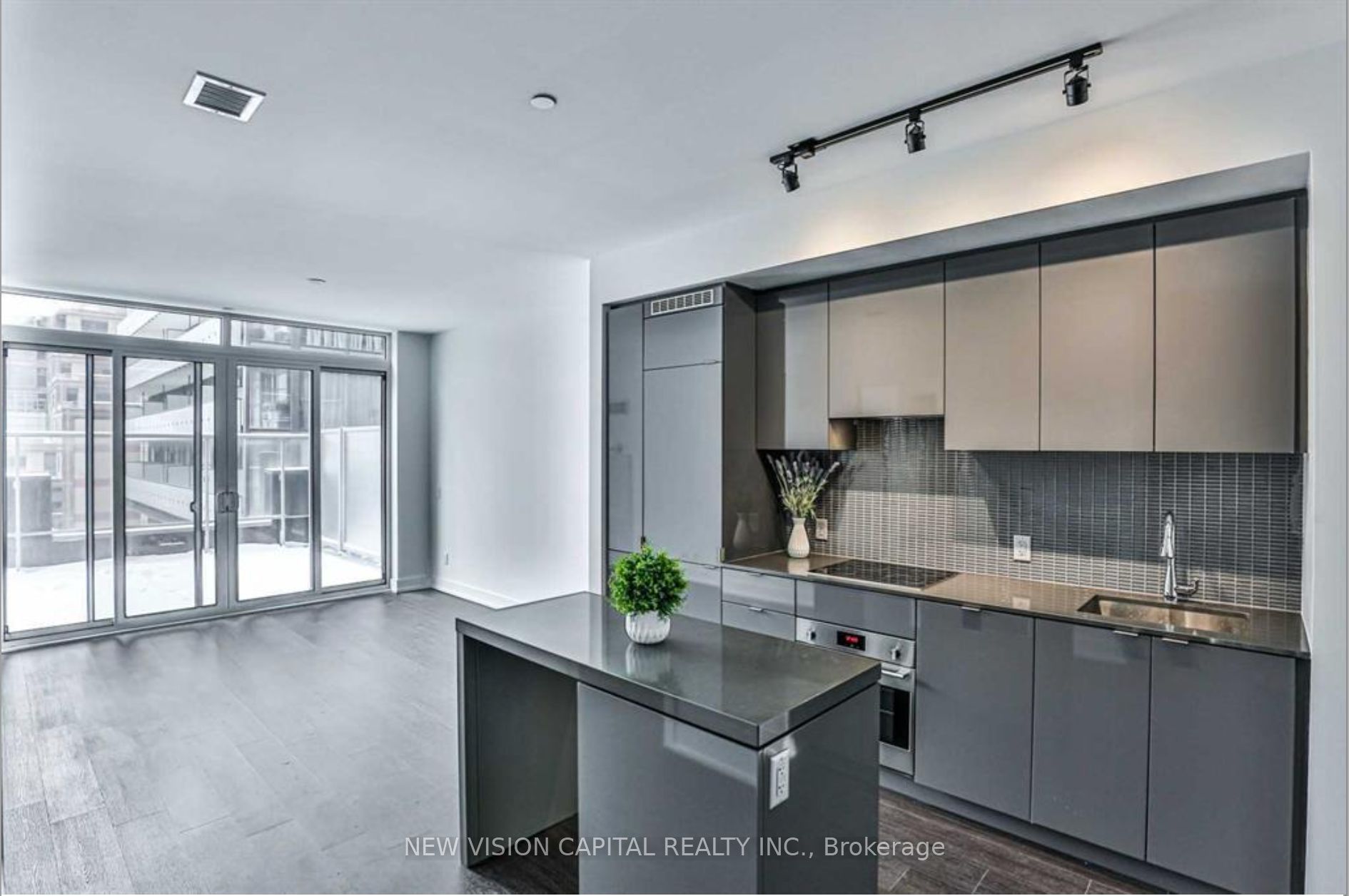 7 Grenville Street 715 Property Photo 1
