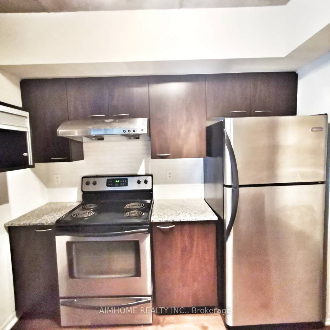 22 Wellesley Street E 906 Property Photo 7