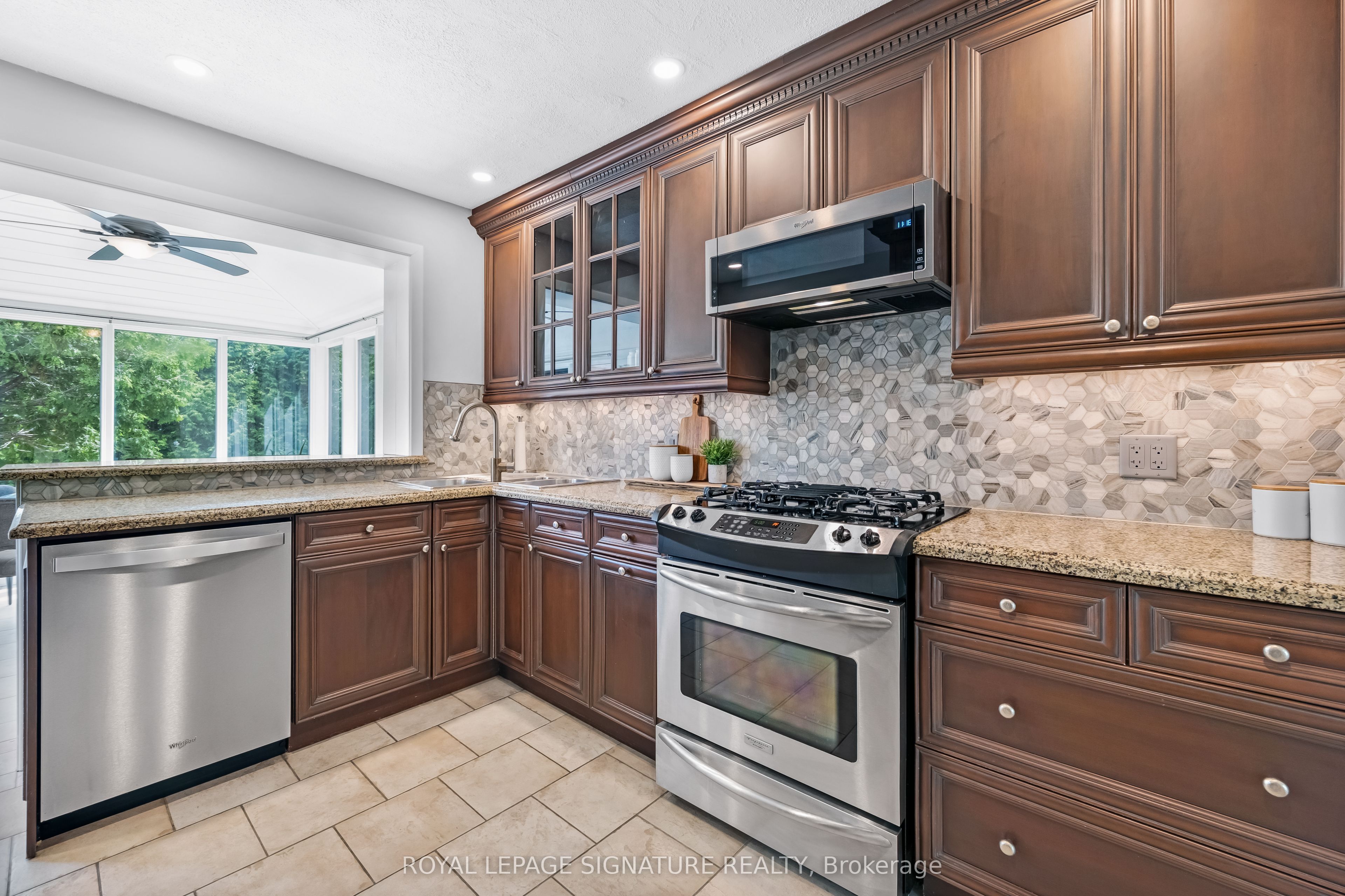 21 Page Avenue Property Photo 15