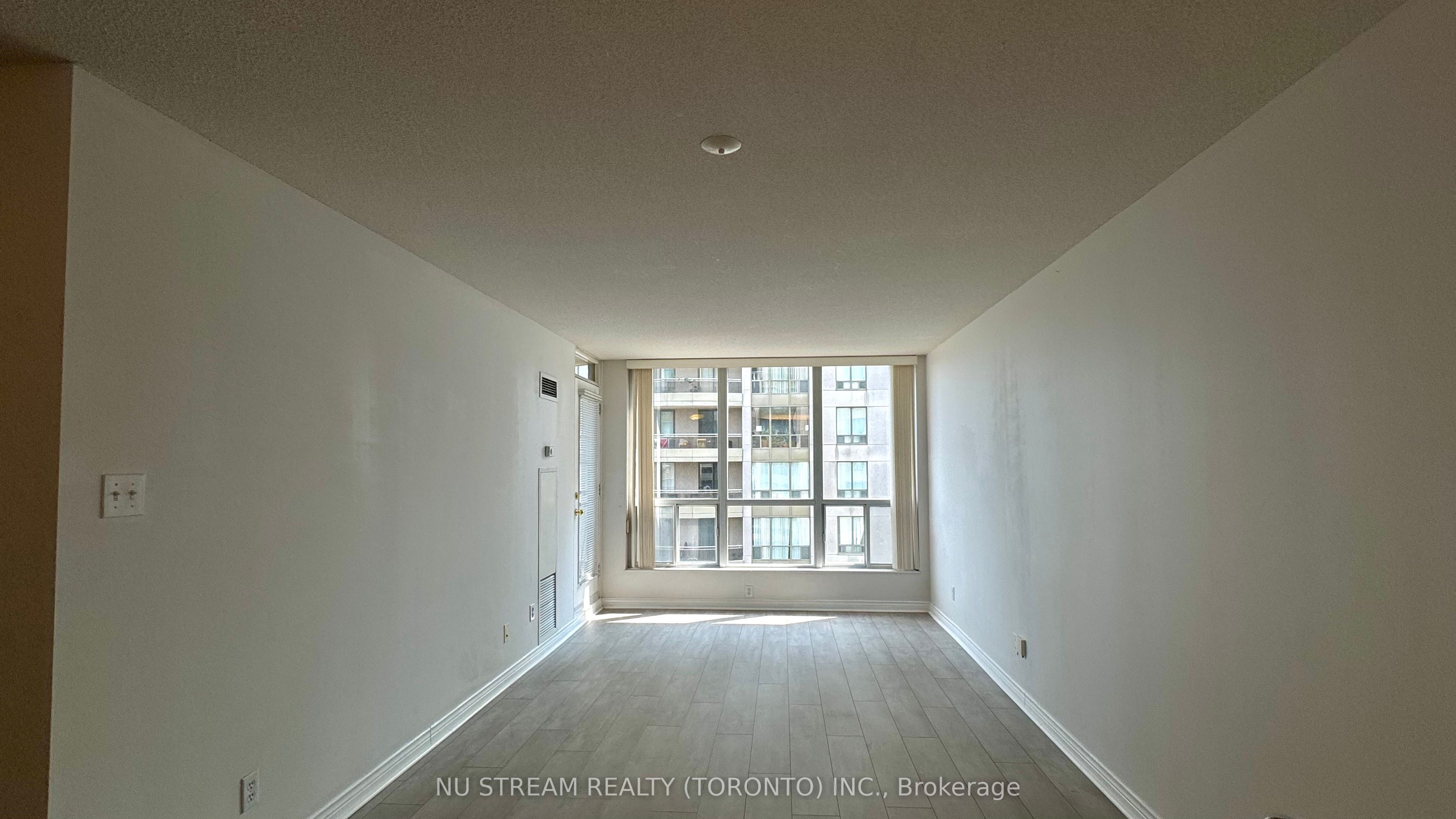 260 Doris Avenue 903