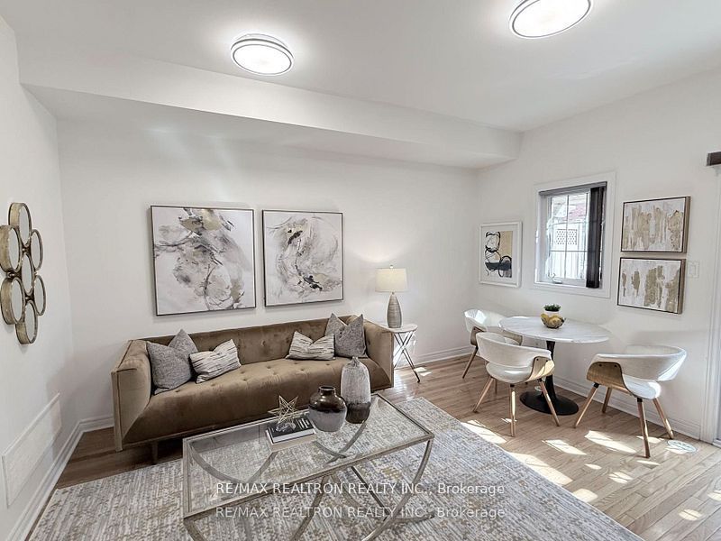 171b Finch Avenue E Property Photo 12