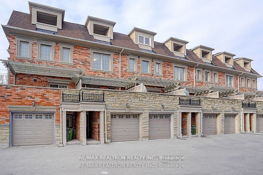 171b Finch Avenue E Property Photo 39