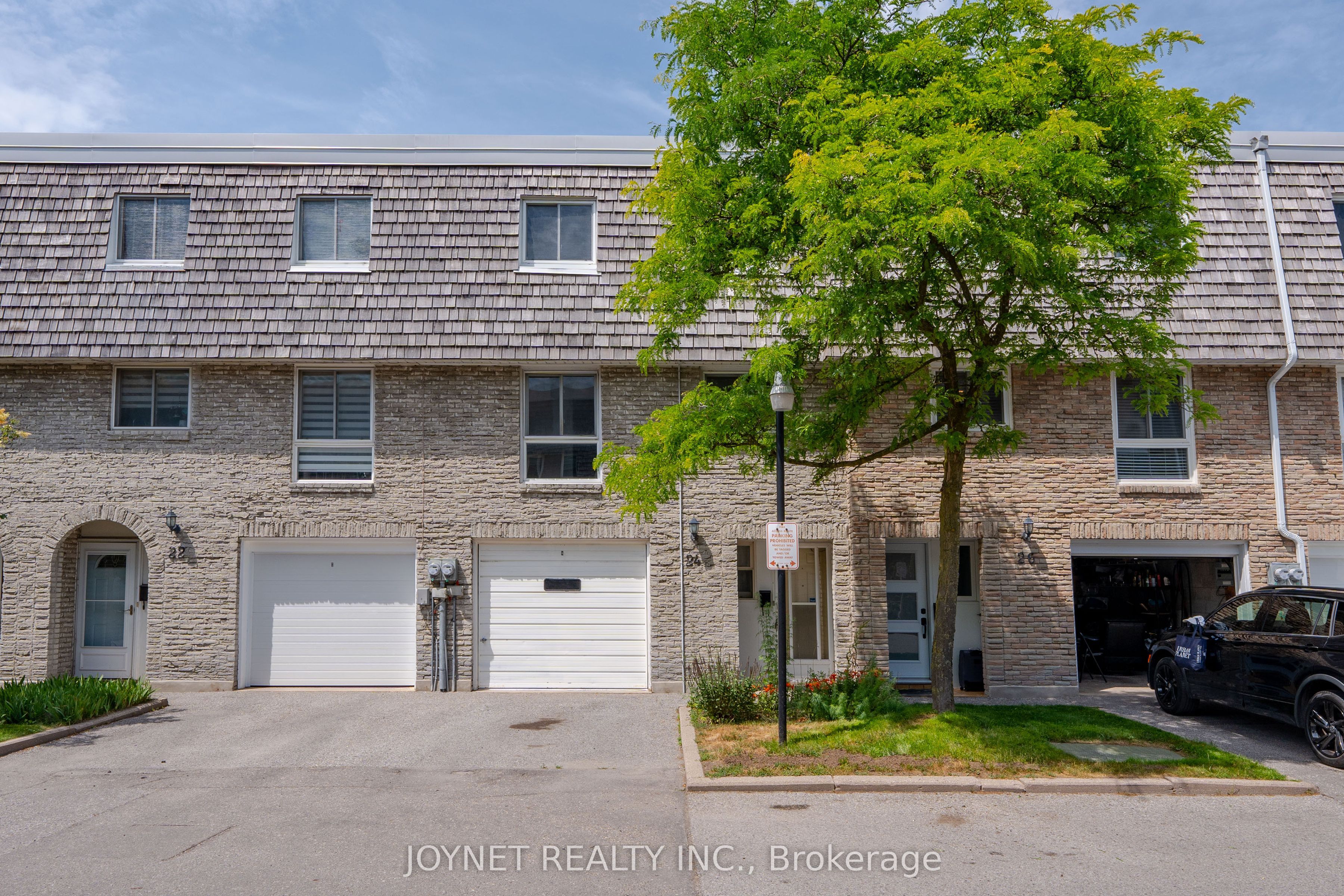 24 Wild Briarway N/a Property Photo 1
