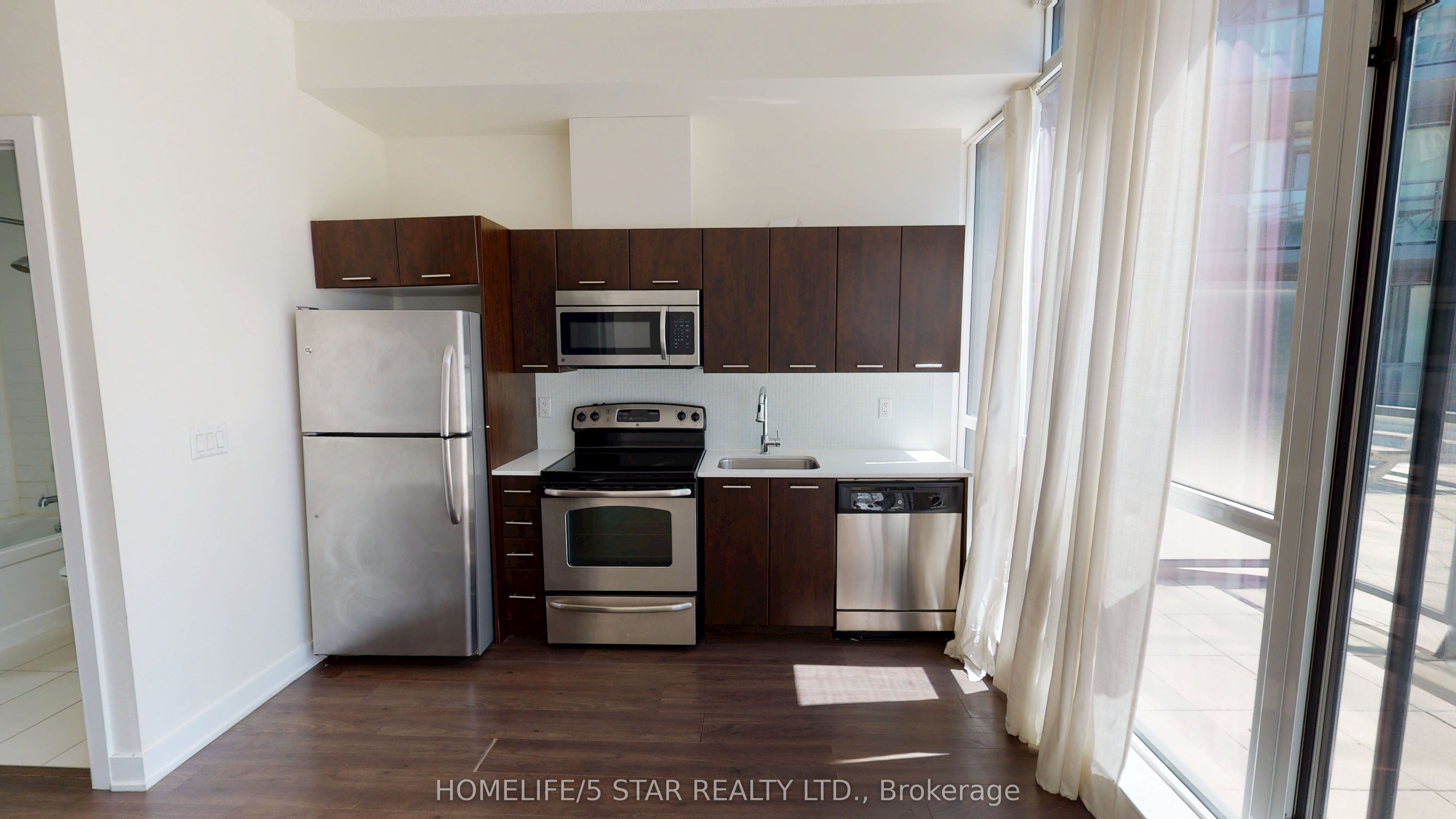 169 Fort York Boulevard 218 Property Photo 2