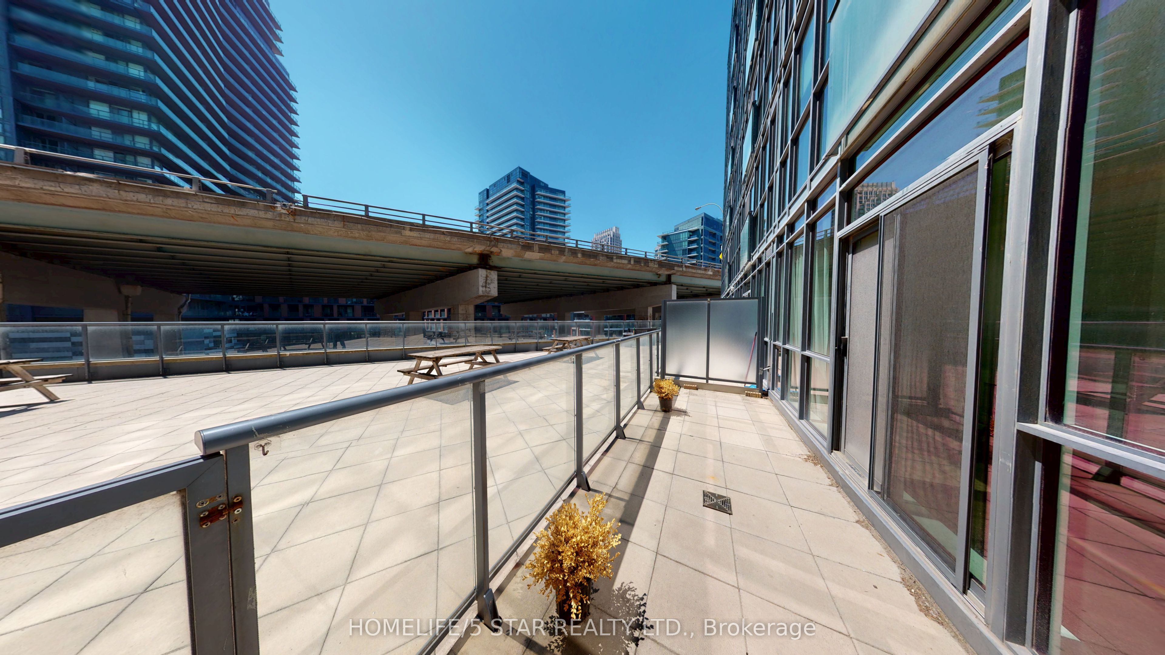 169 Fort York Boulevard 218 Property Photo 5