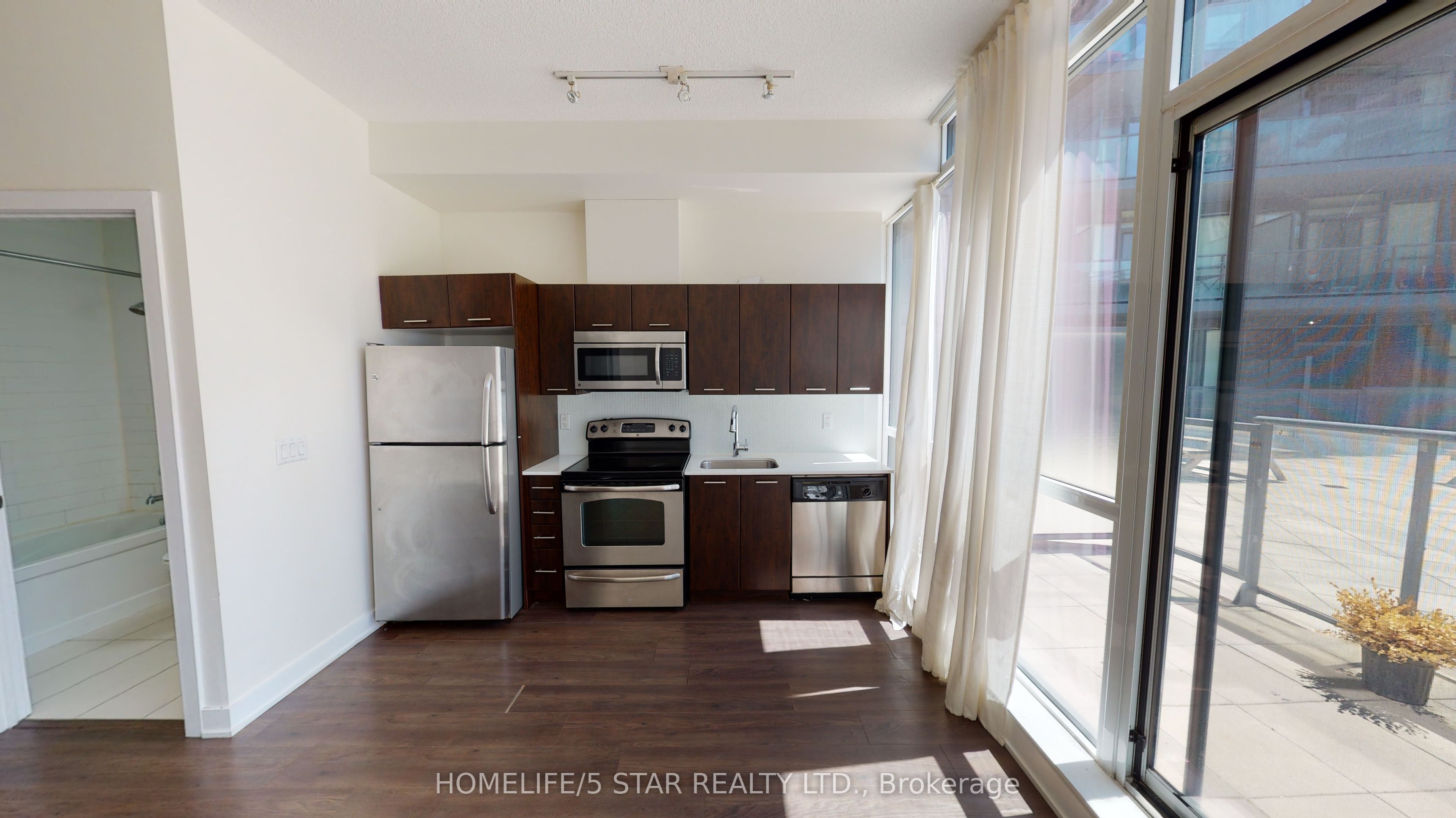 169 Fort York Boulevard 218 Property Photo 7