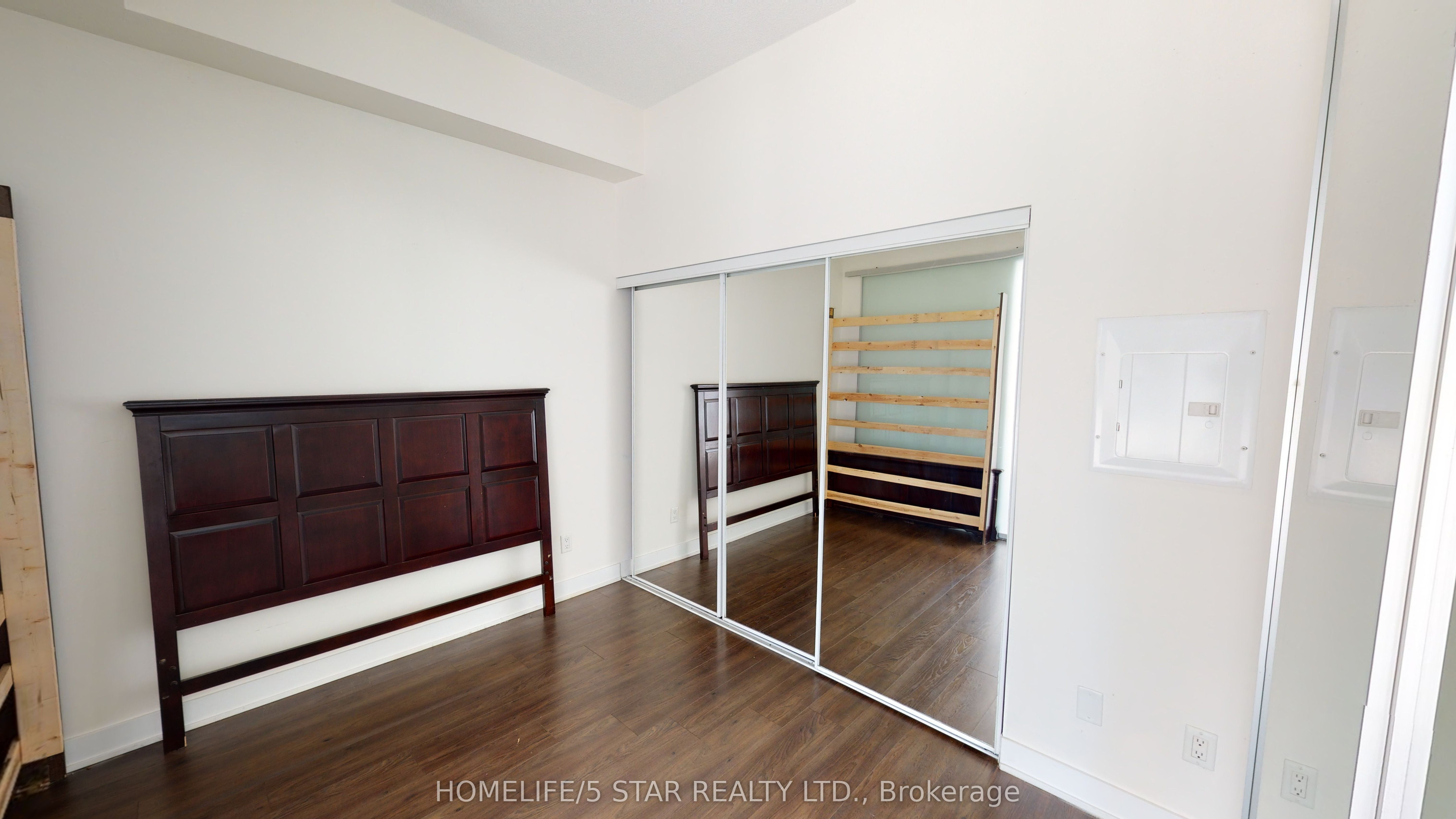 169 Fort York Boulevard 218 Property Photo 9