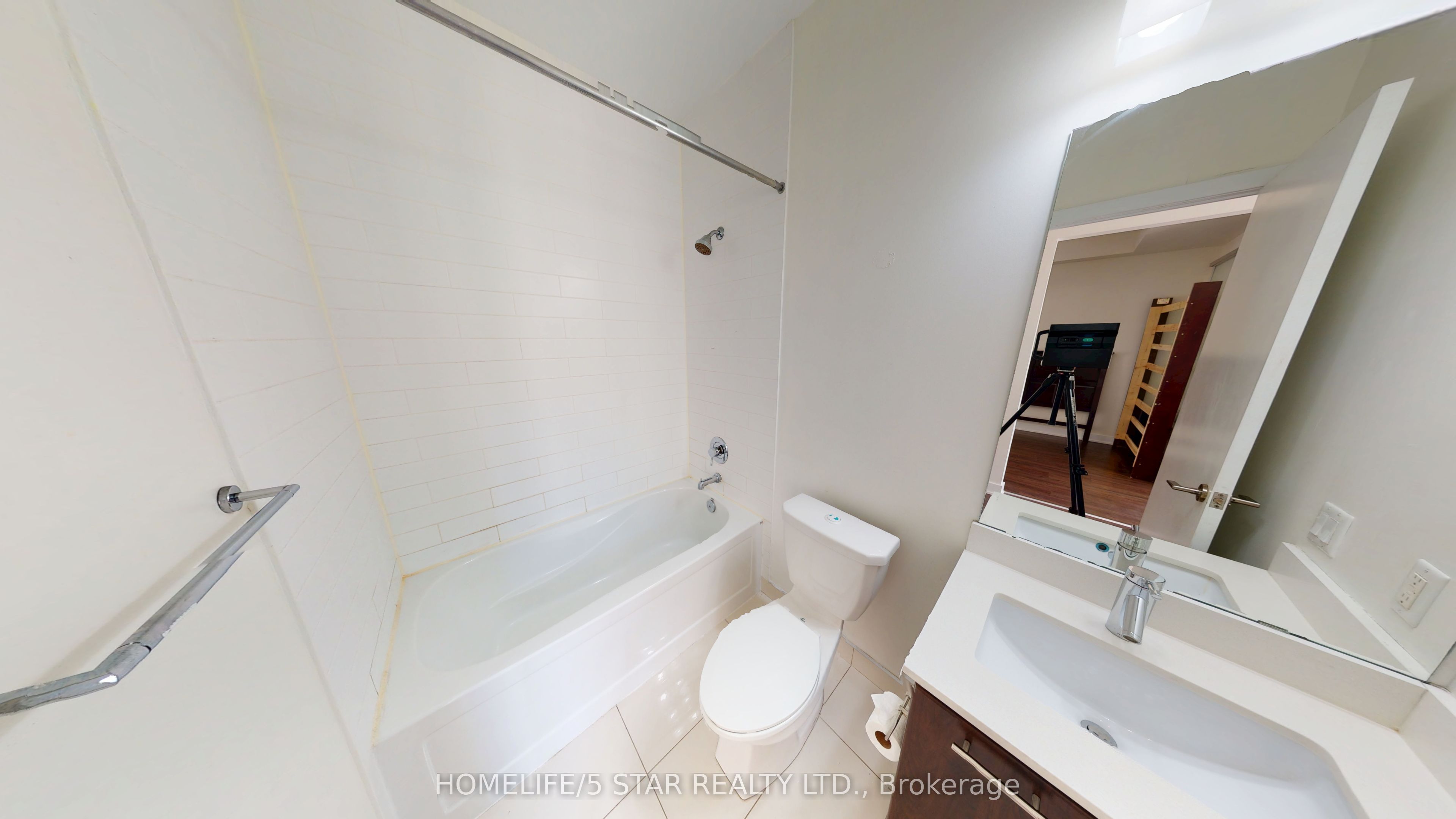 169 Fort York Boulevard 218 Property Photo 11