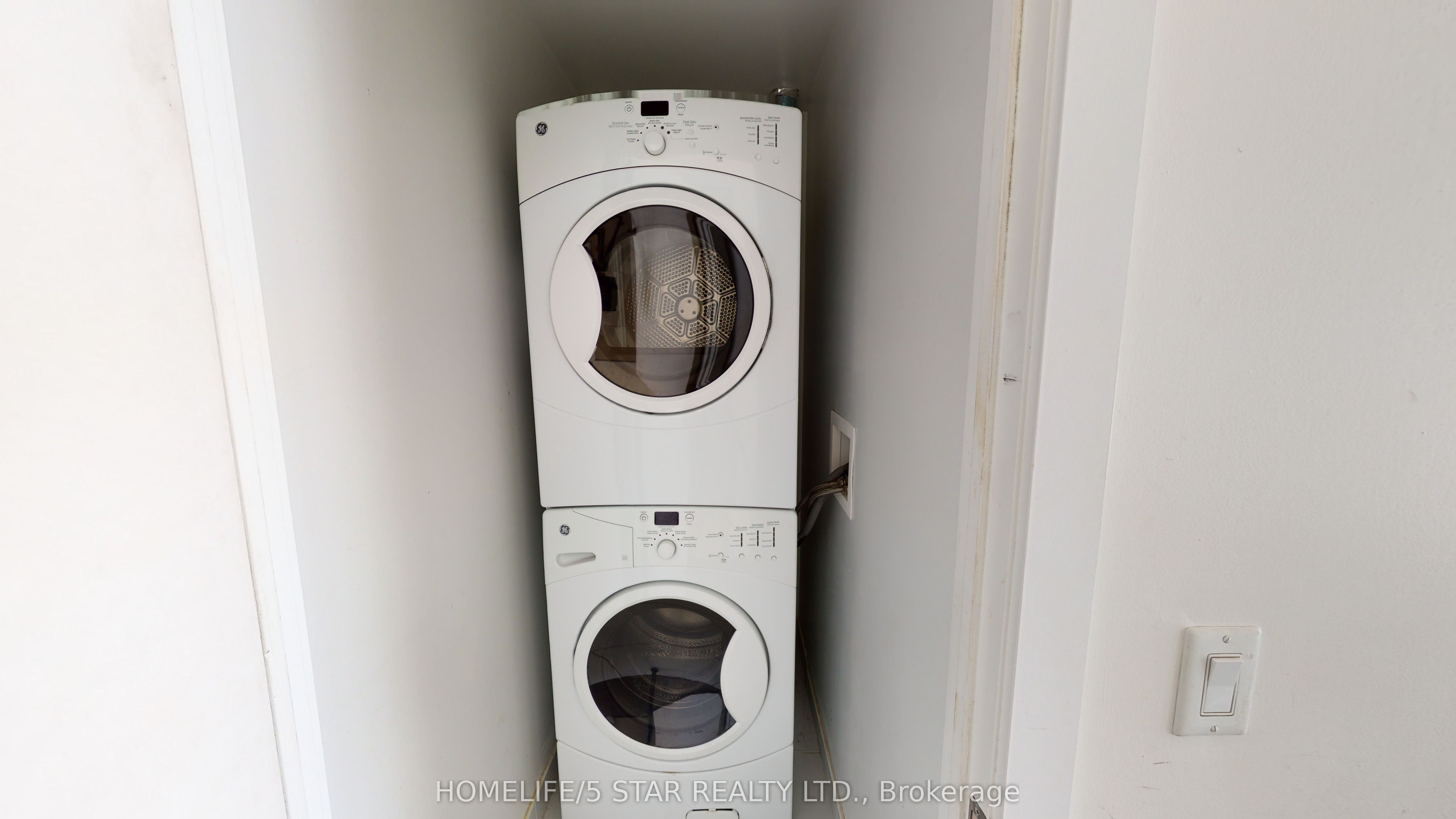 169 Fort York Boulevard 218 Property Photo 12