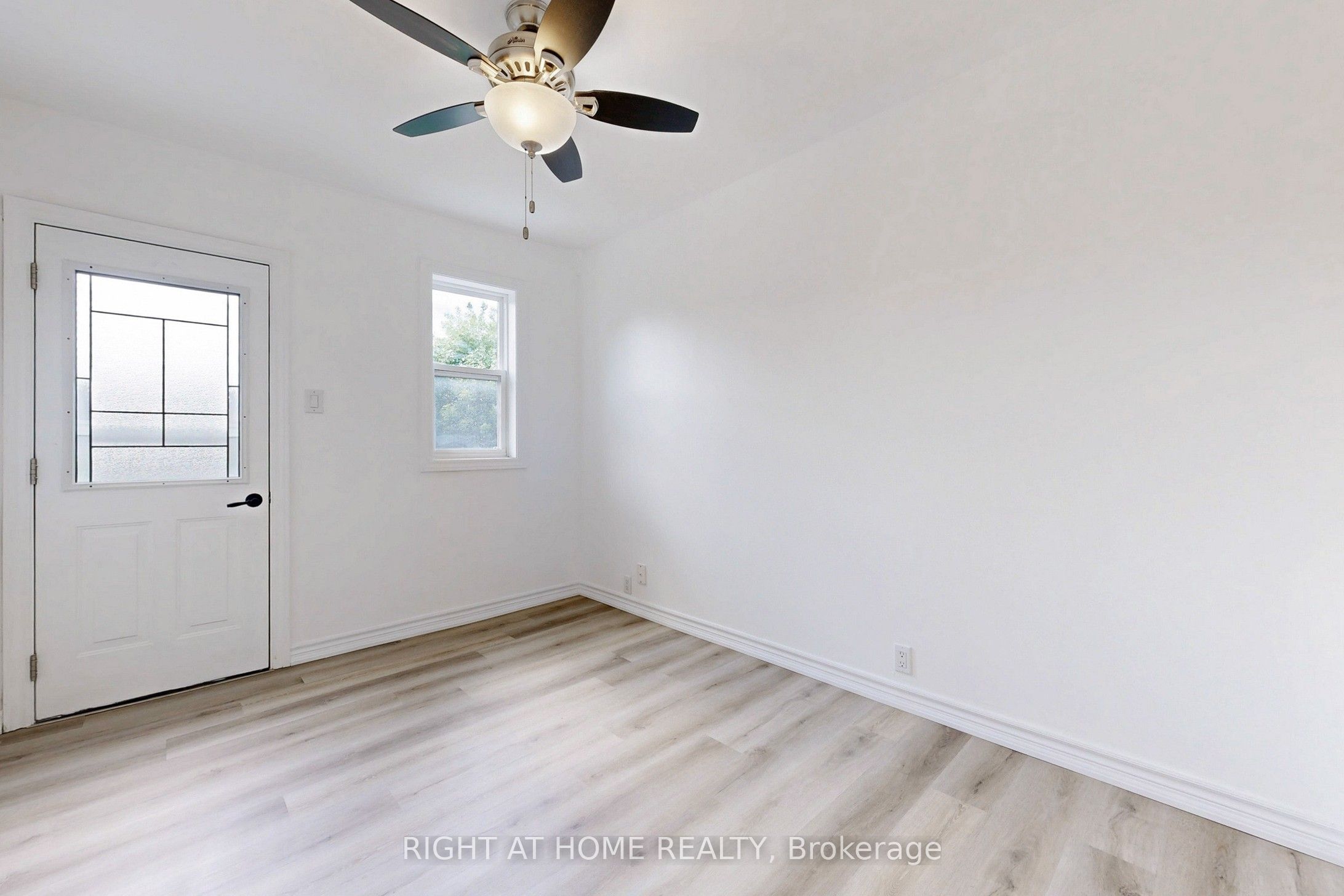 656 Crawford Street 2 Property Photo 7