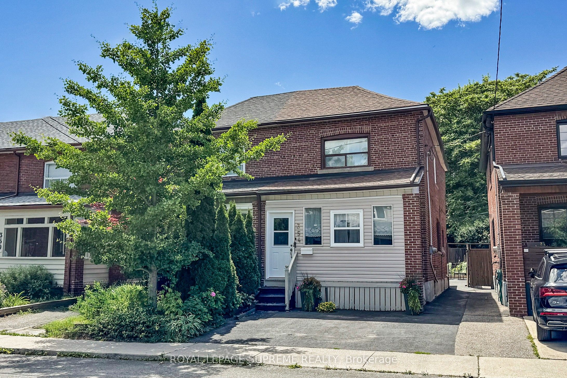 354 Winona Drive Property Photo 1