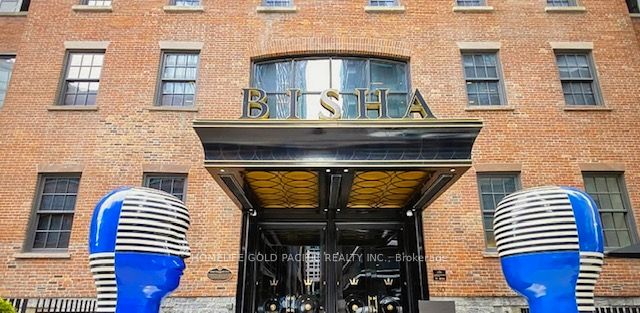 88 Blue Jays Way 1114 Property Photo 1