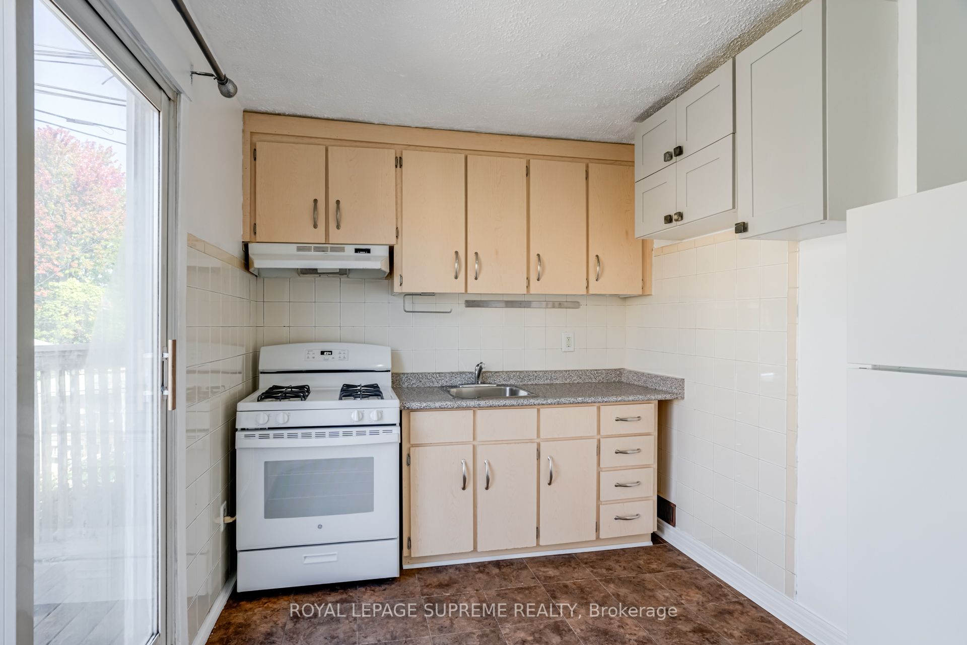 40 Gordon Street 2 Property Photo 14