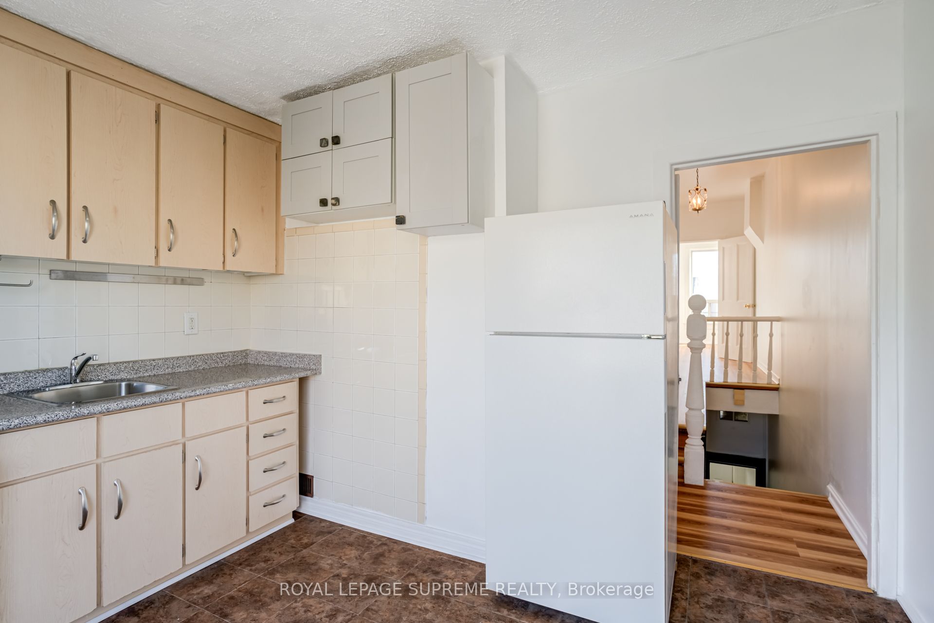 40 Gordon Street 2 Property Photo 17