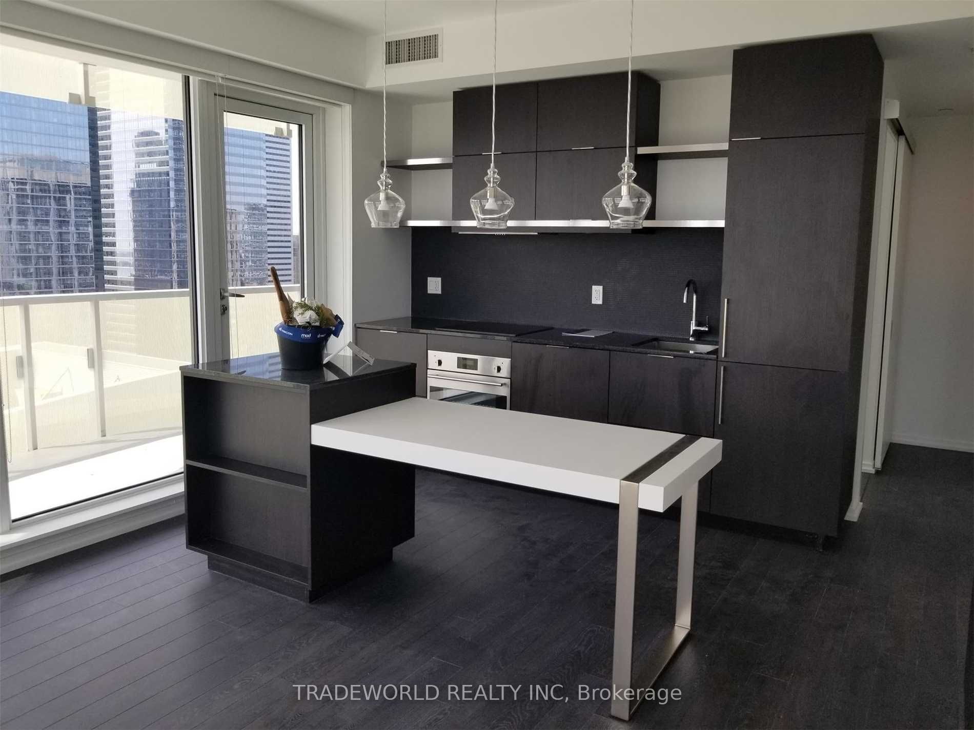 197 Yonge Street 3005 Property Photo 1