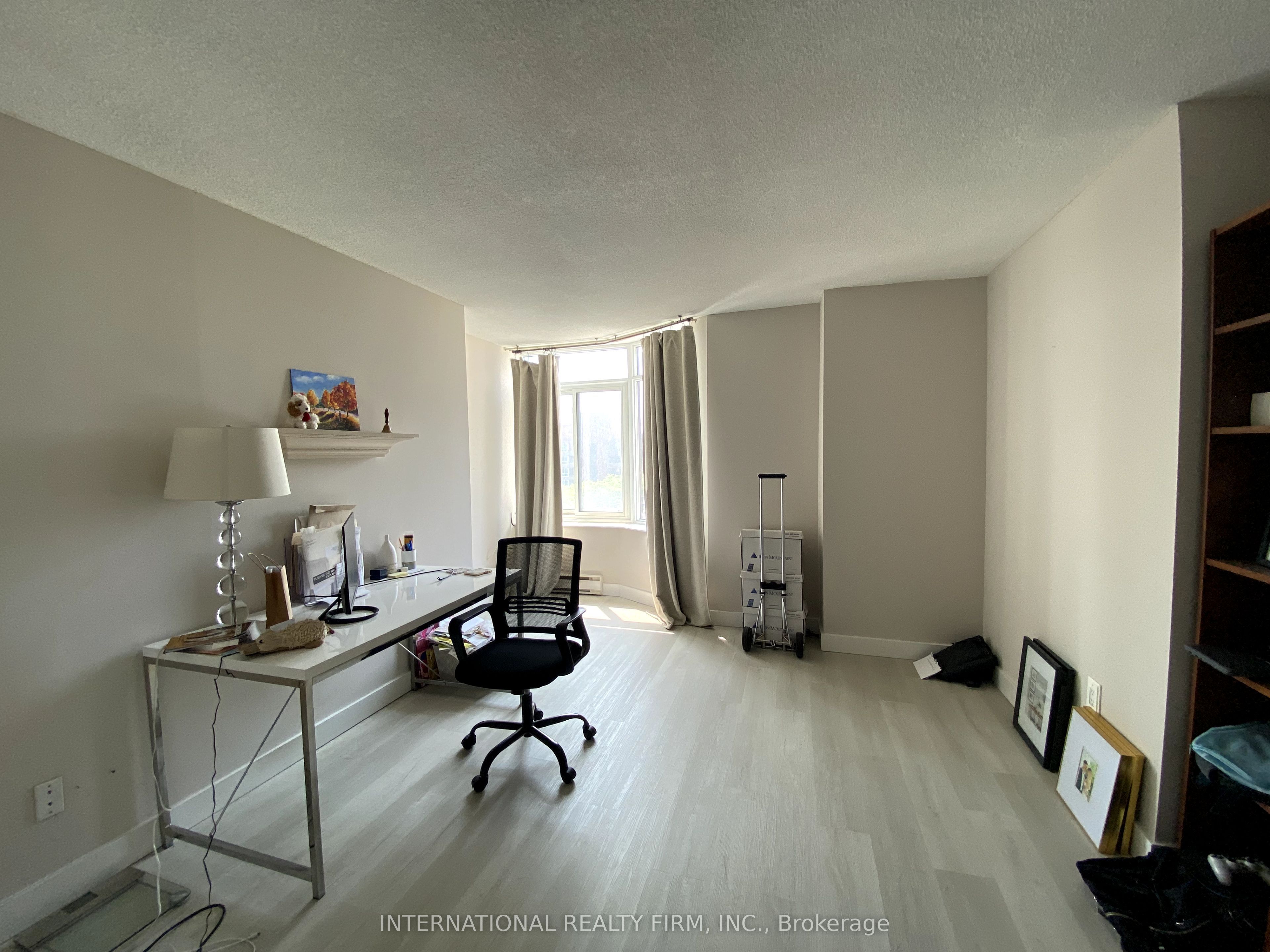 135 George Street S 605 Property Photo 12