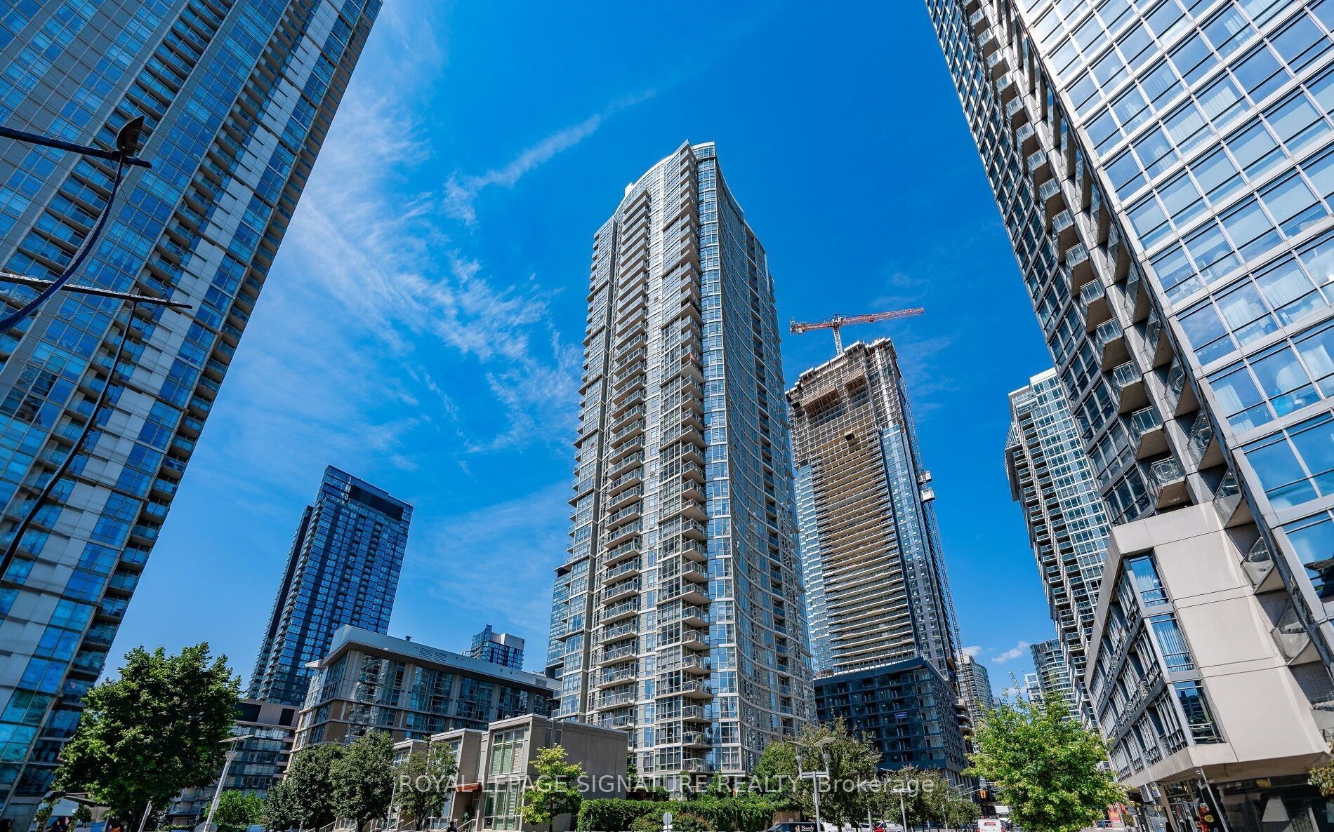 10 Navy Wharf Court 505 Property Photo 1