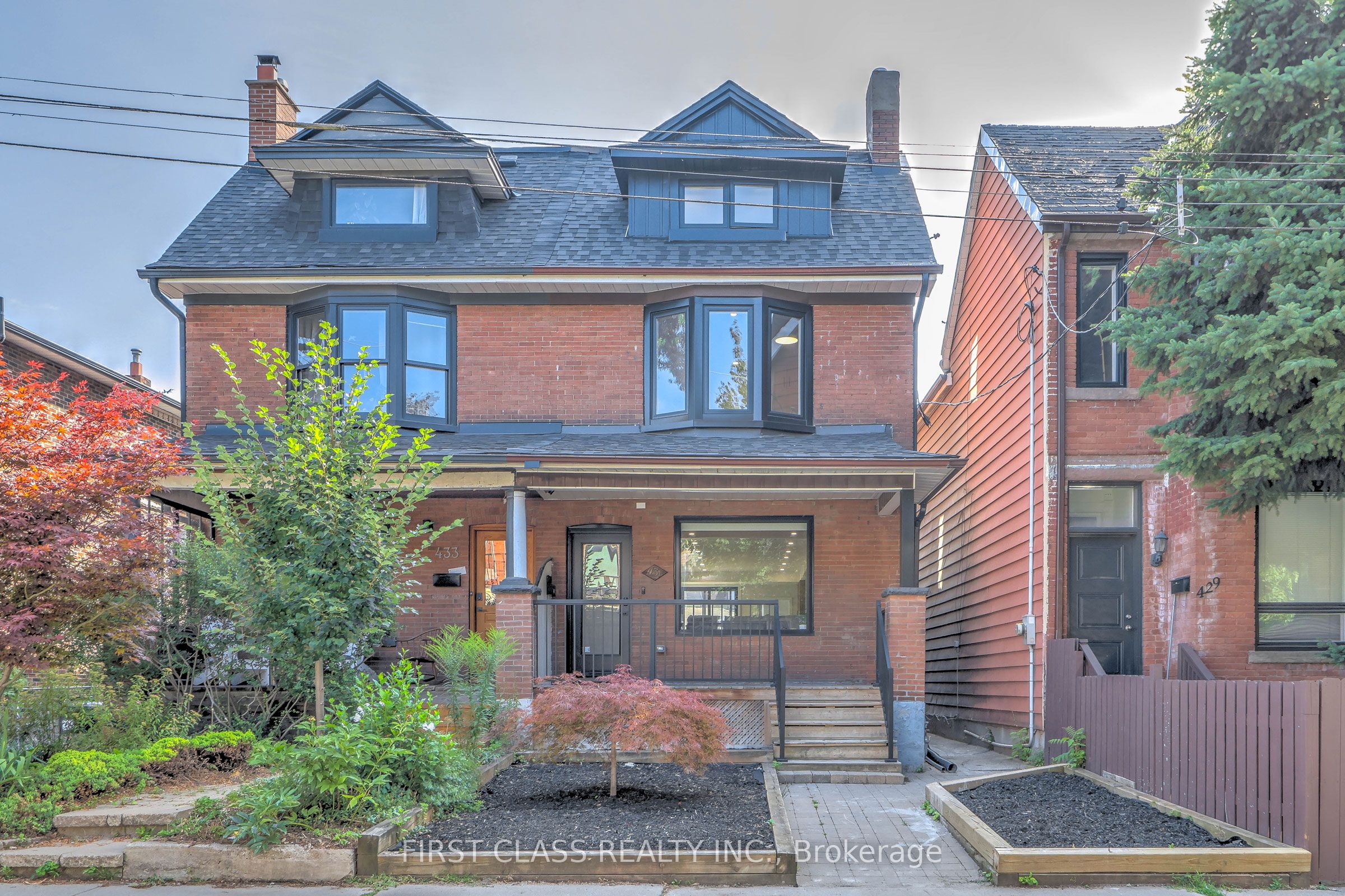 431 Roxton Road Property Photo 1