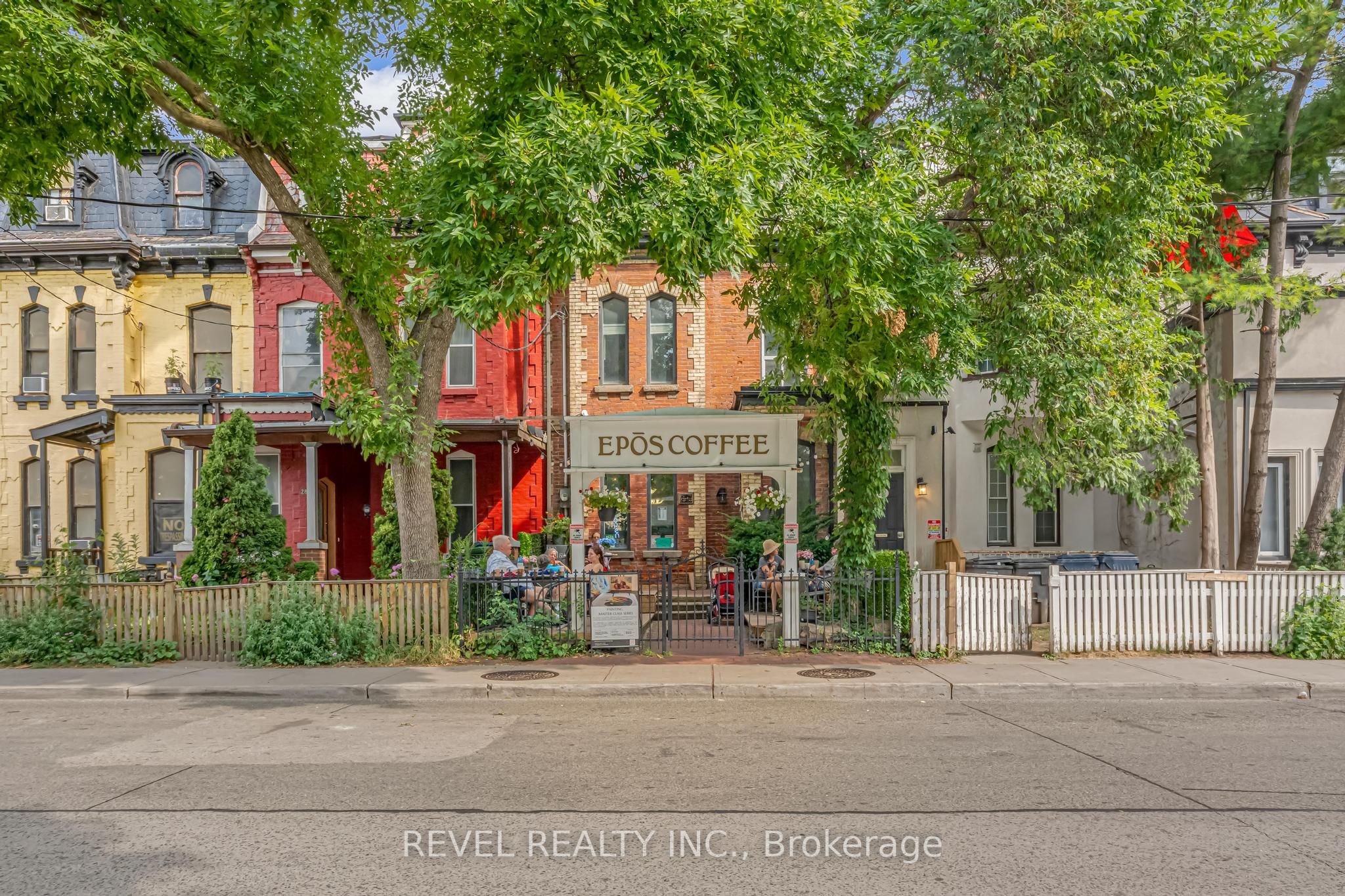 290 Gerrard Street E Property Photo 1