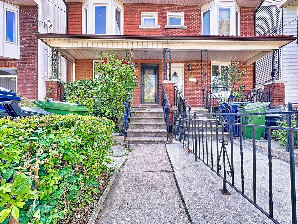 132 Bellwoods Avenue Property Photo 1