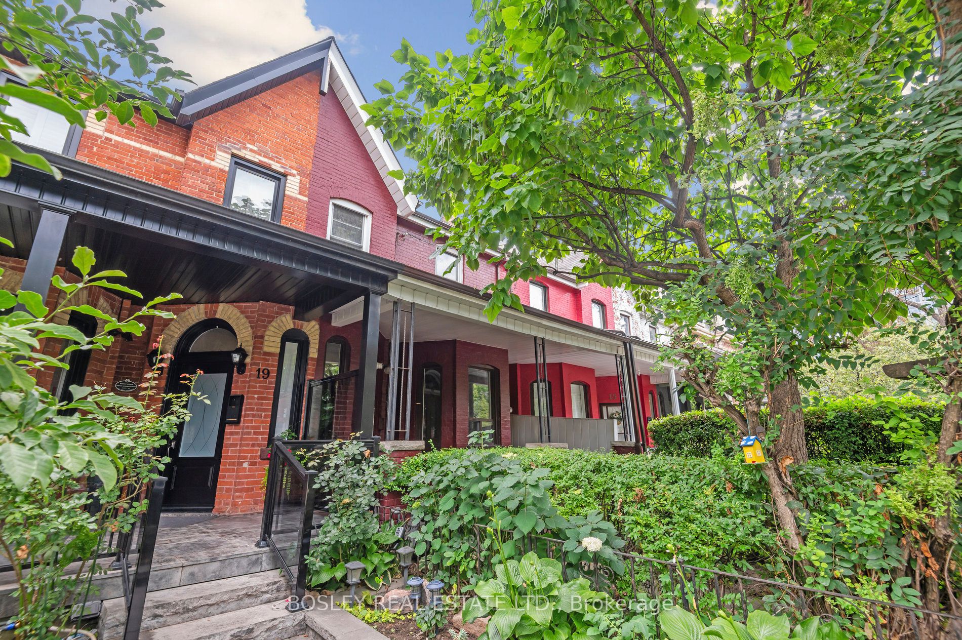 17 Beaconsfield Avenue Property Photo 1