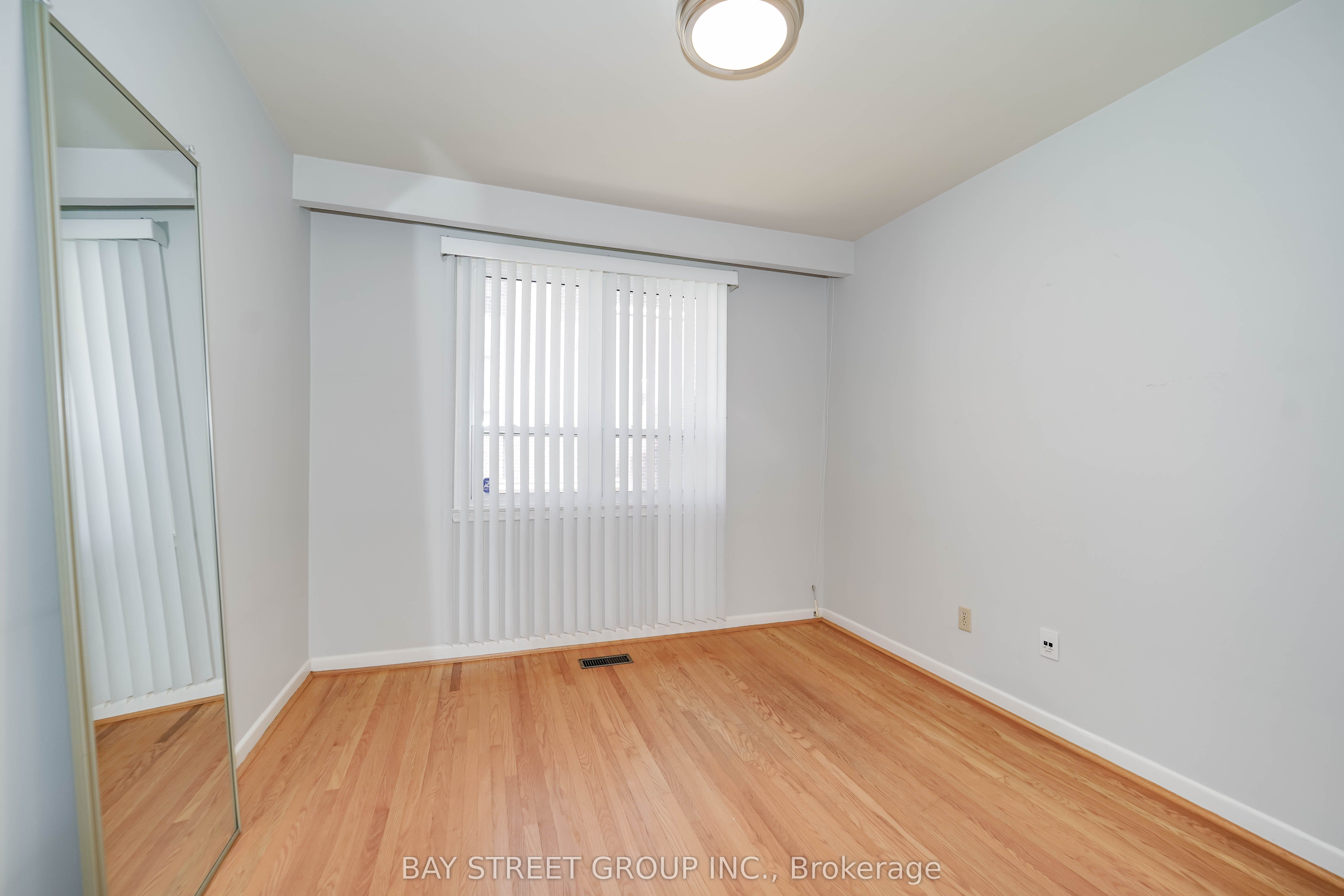 683 Conacher Drive Property Photo 24