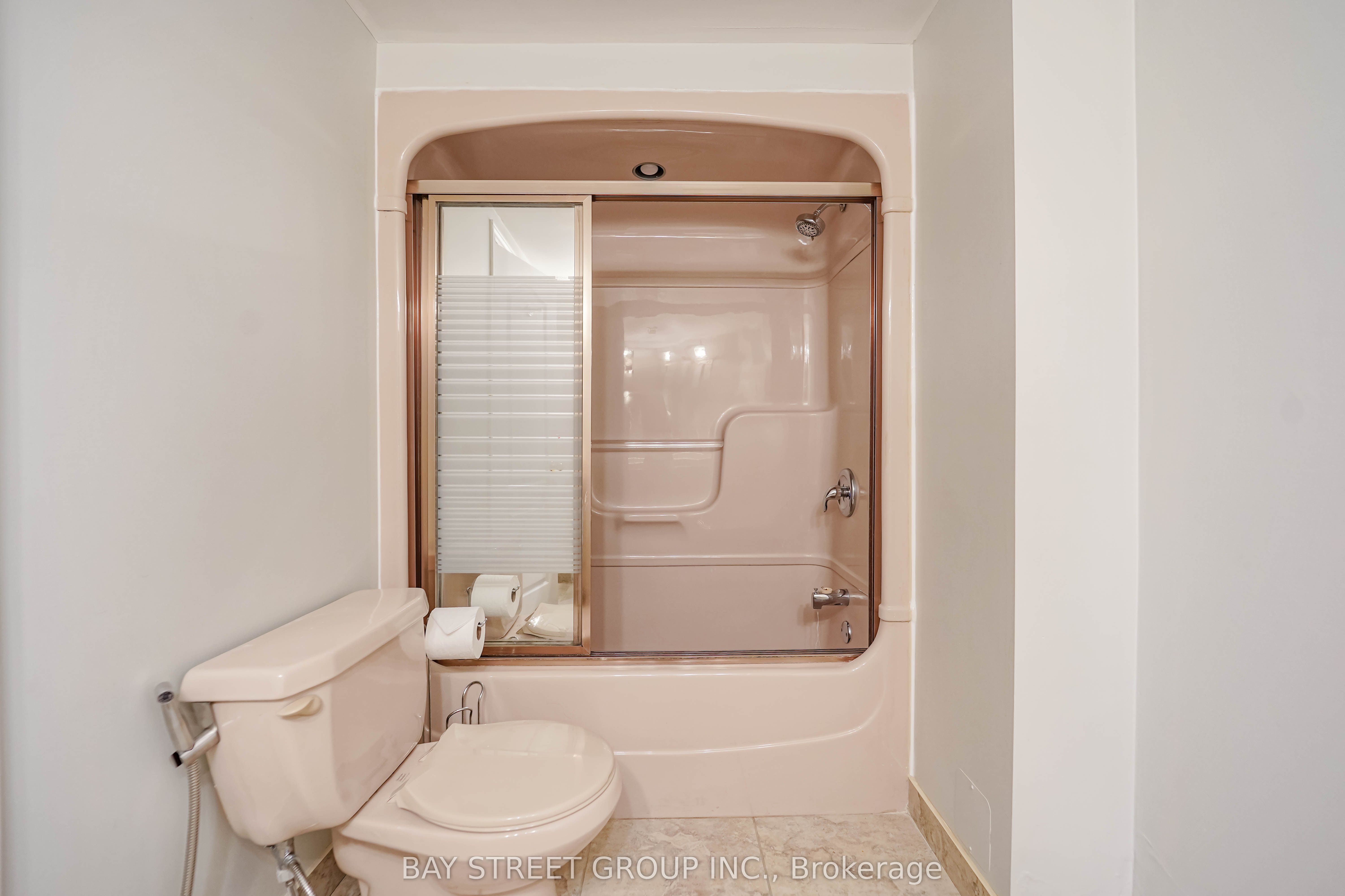 683 Conacher Drive Property Photo 36