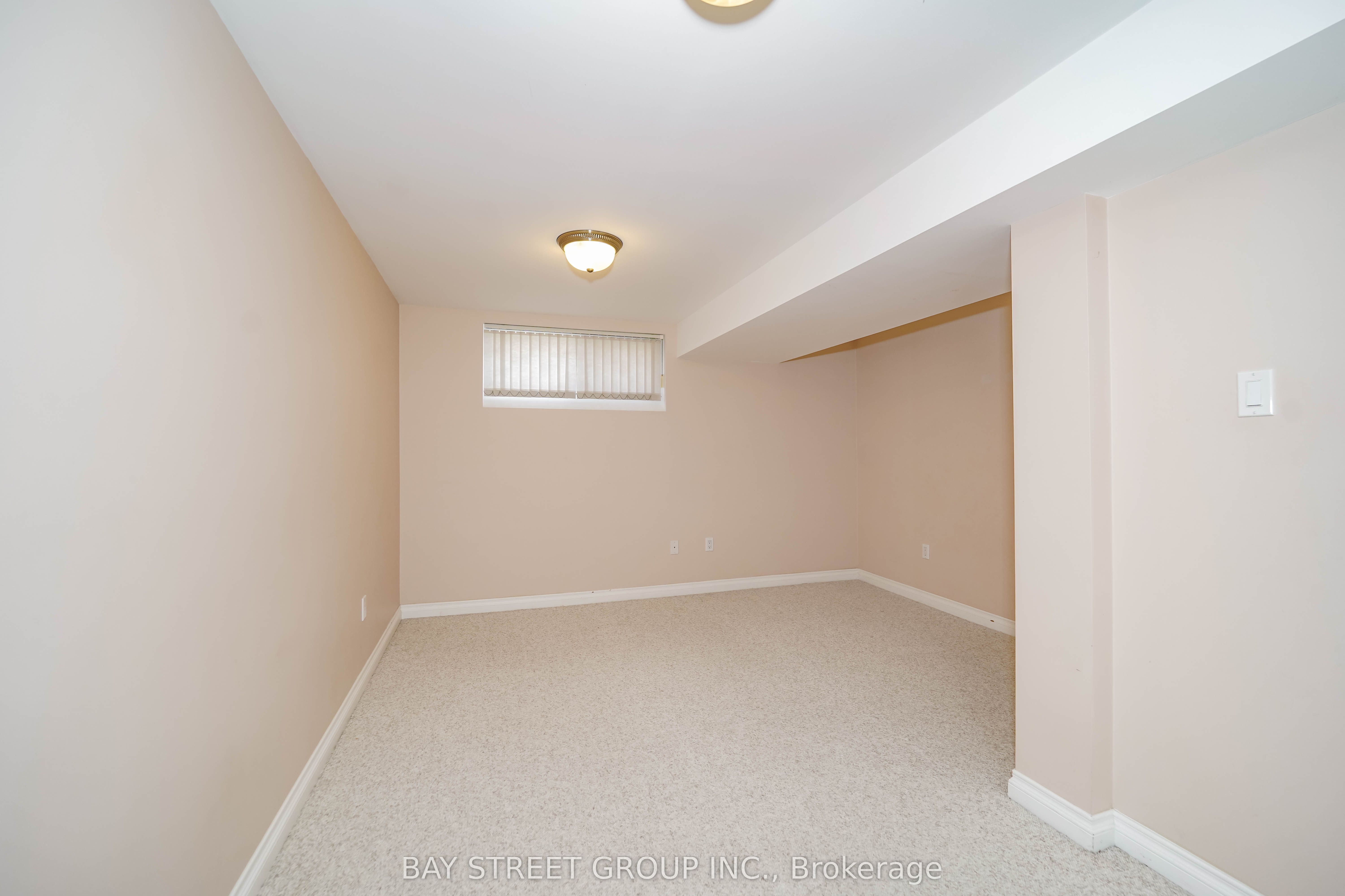 683 Conacher Drive Property Photo 37