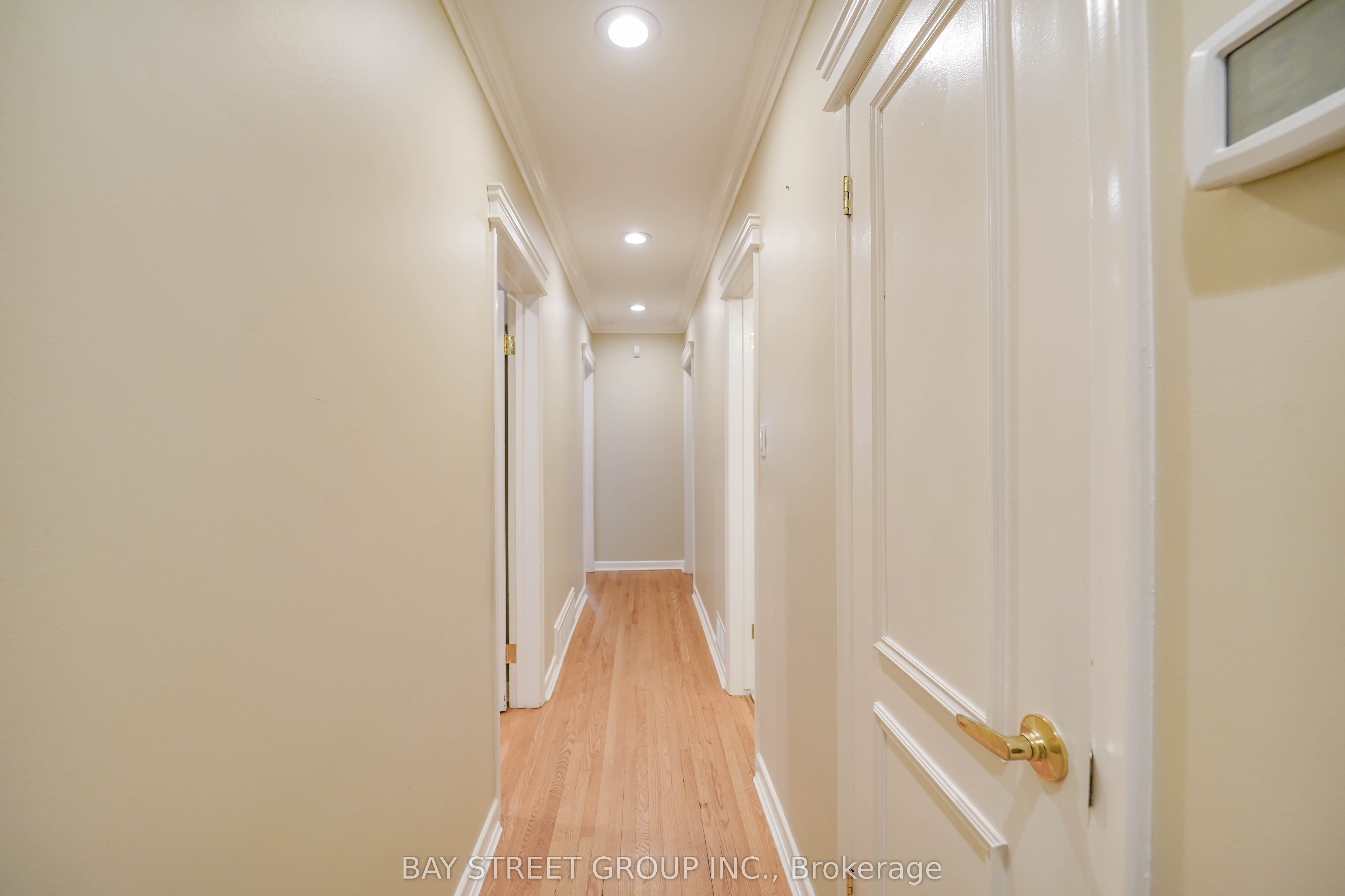 683 Conacher Drive Property Photo 40