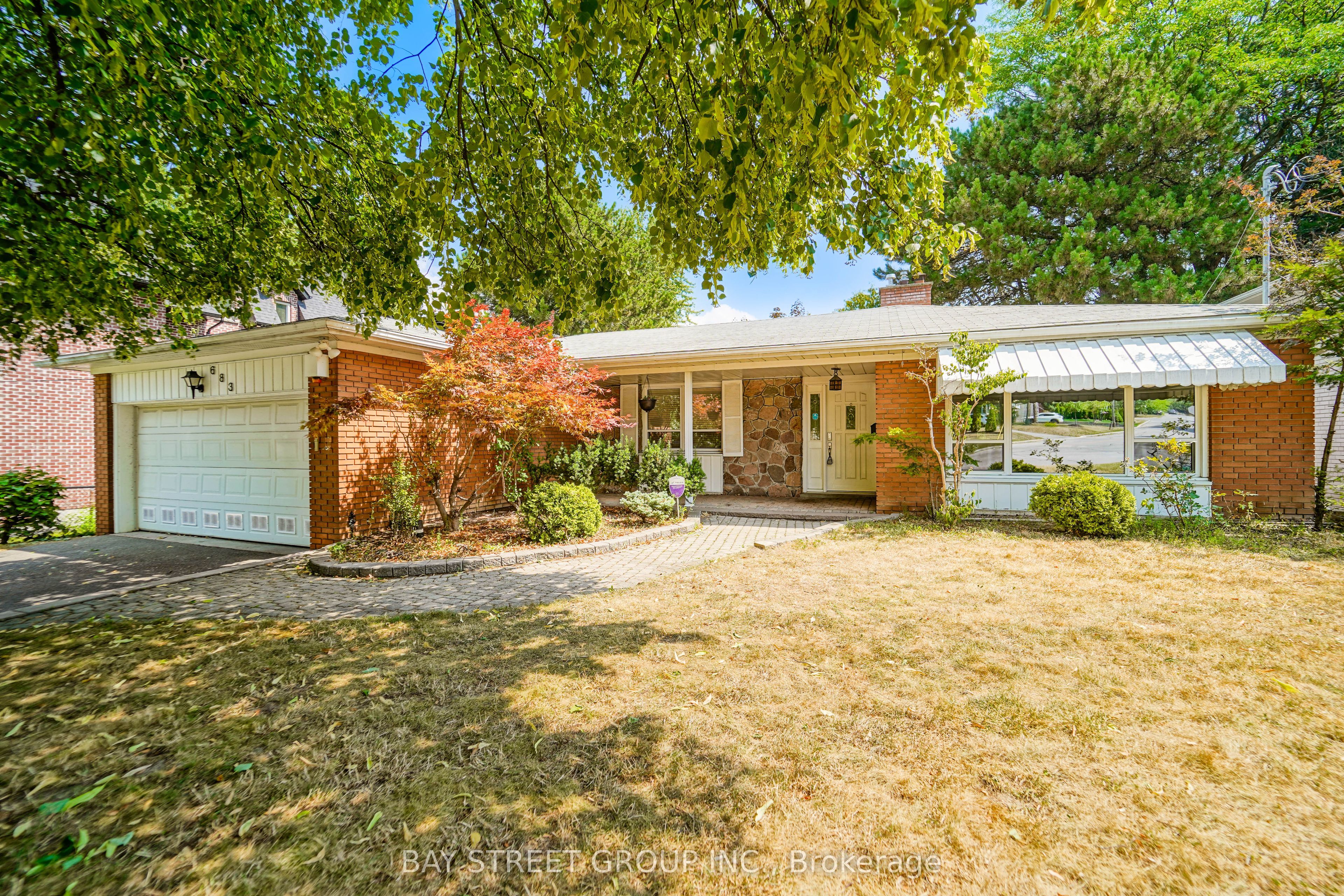 683 Conacher Drive Property Photo 46