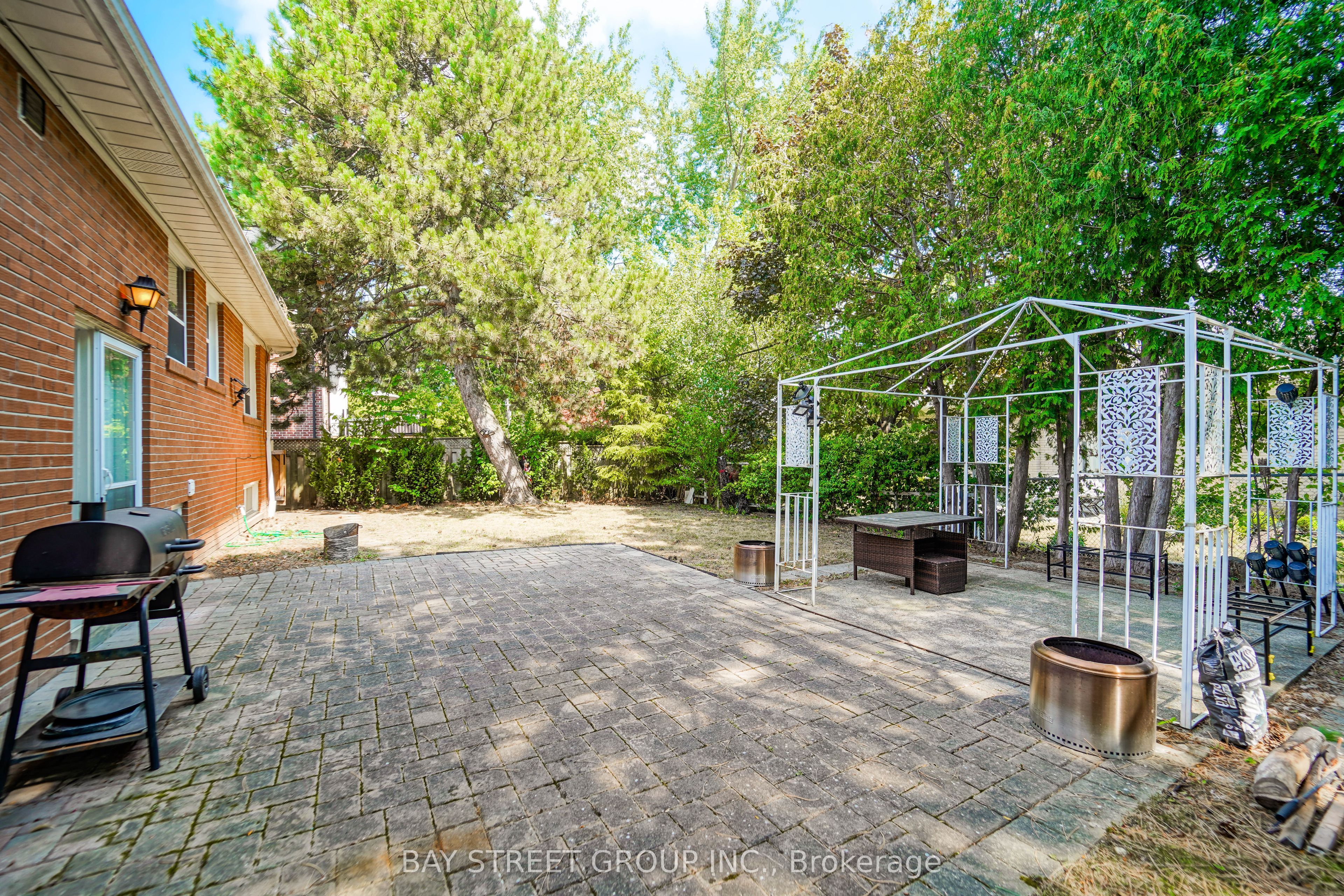 683 Conacher Drive Property Photo 48