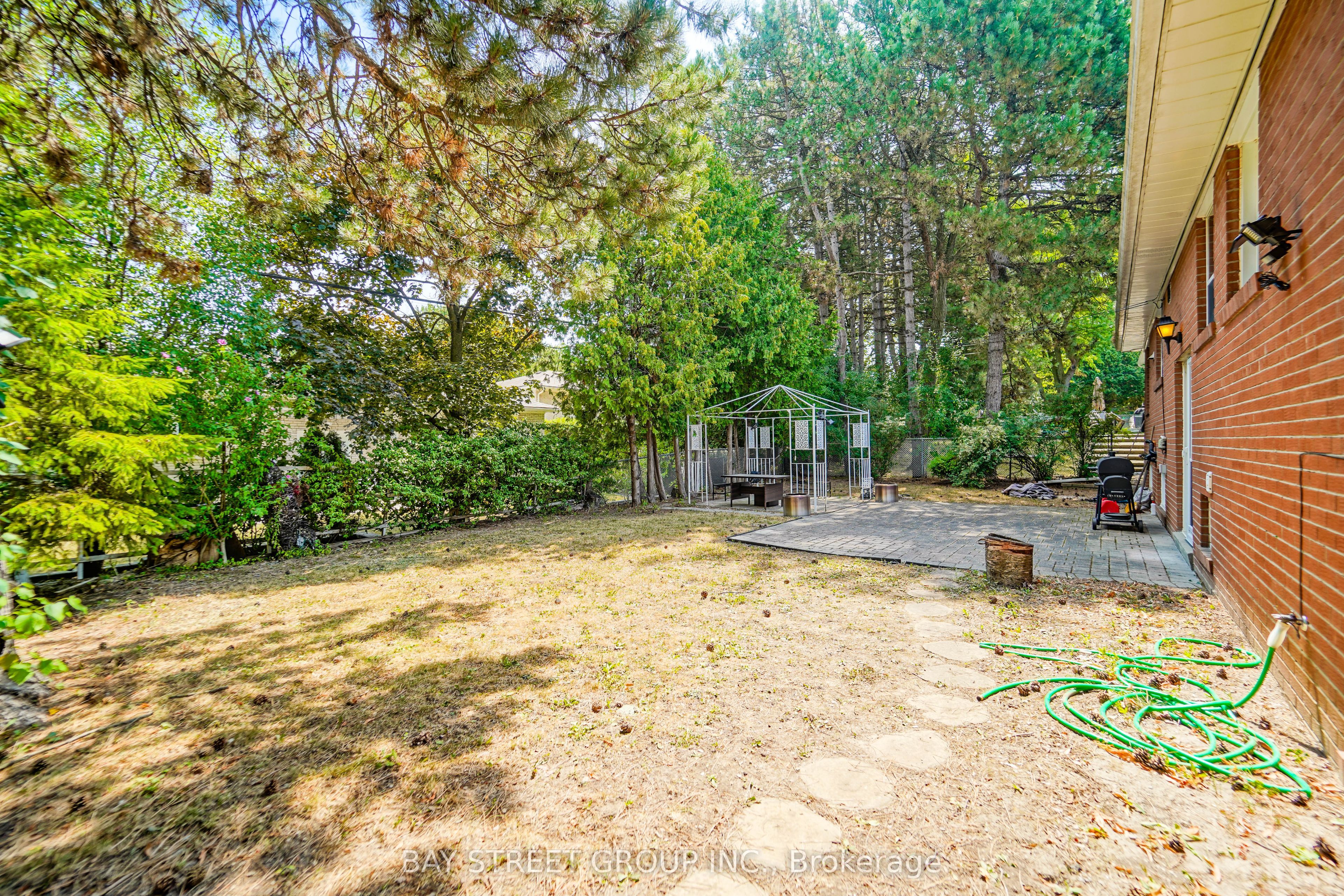 683 Conacher Drive Property Photo 50