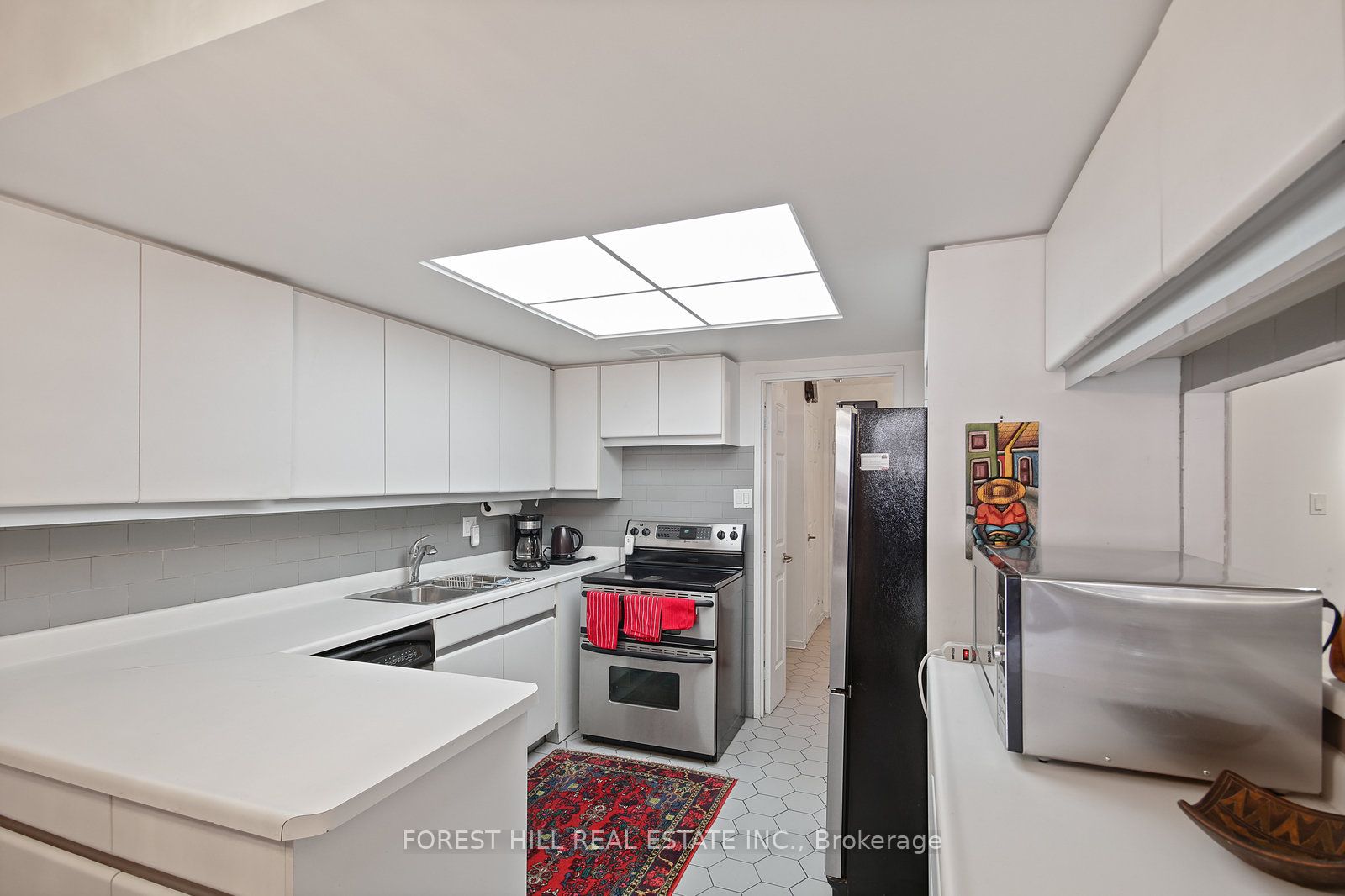 130 Carlton Street 1101 Property Photo 10