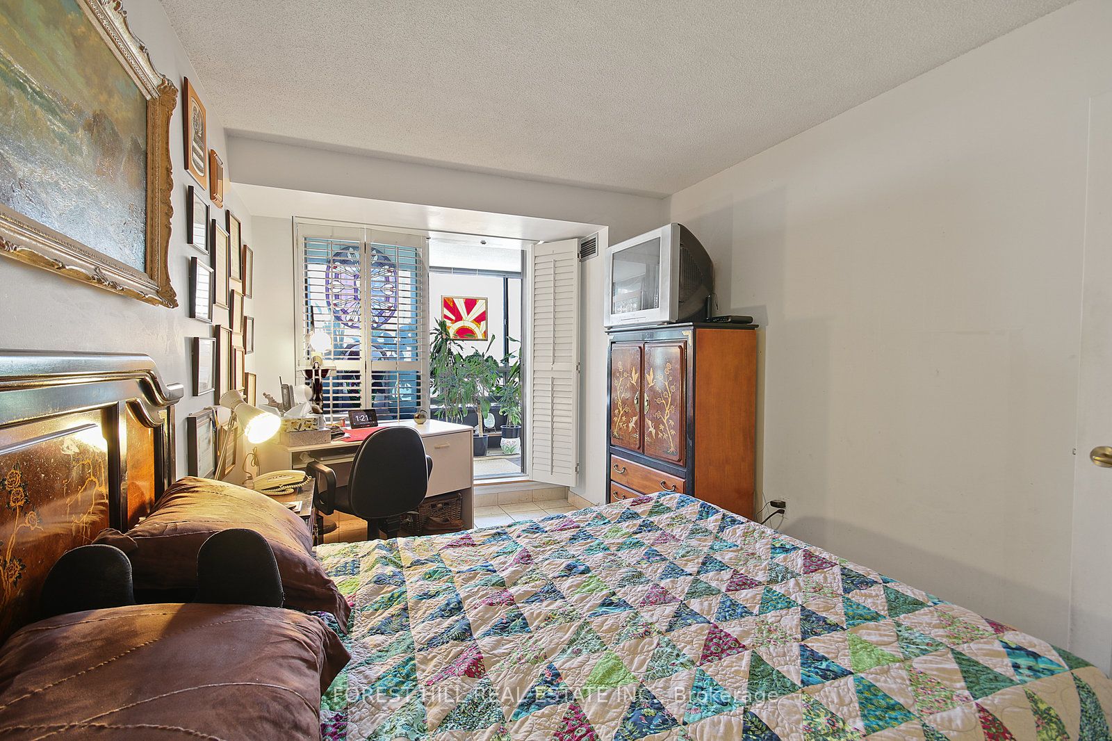 130 Carlton Street 1101 Property Photo 21