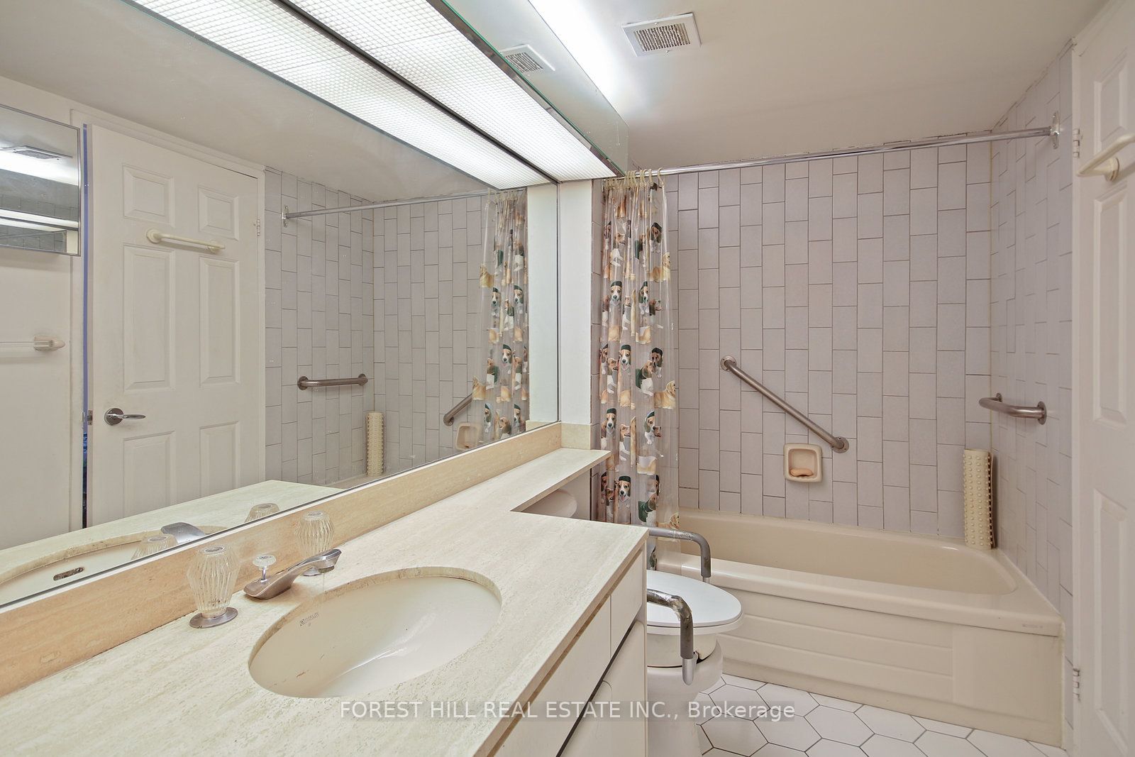 130 Carlton Street 1101 Property Photo 22