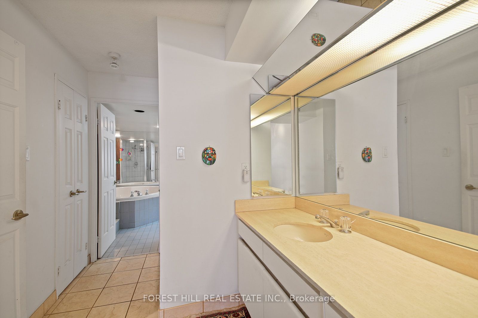 130 Carlton Street 1101 Property Photo 26