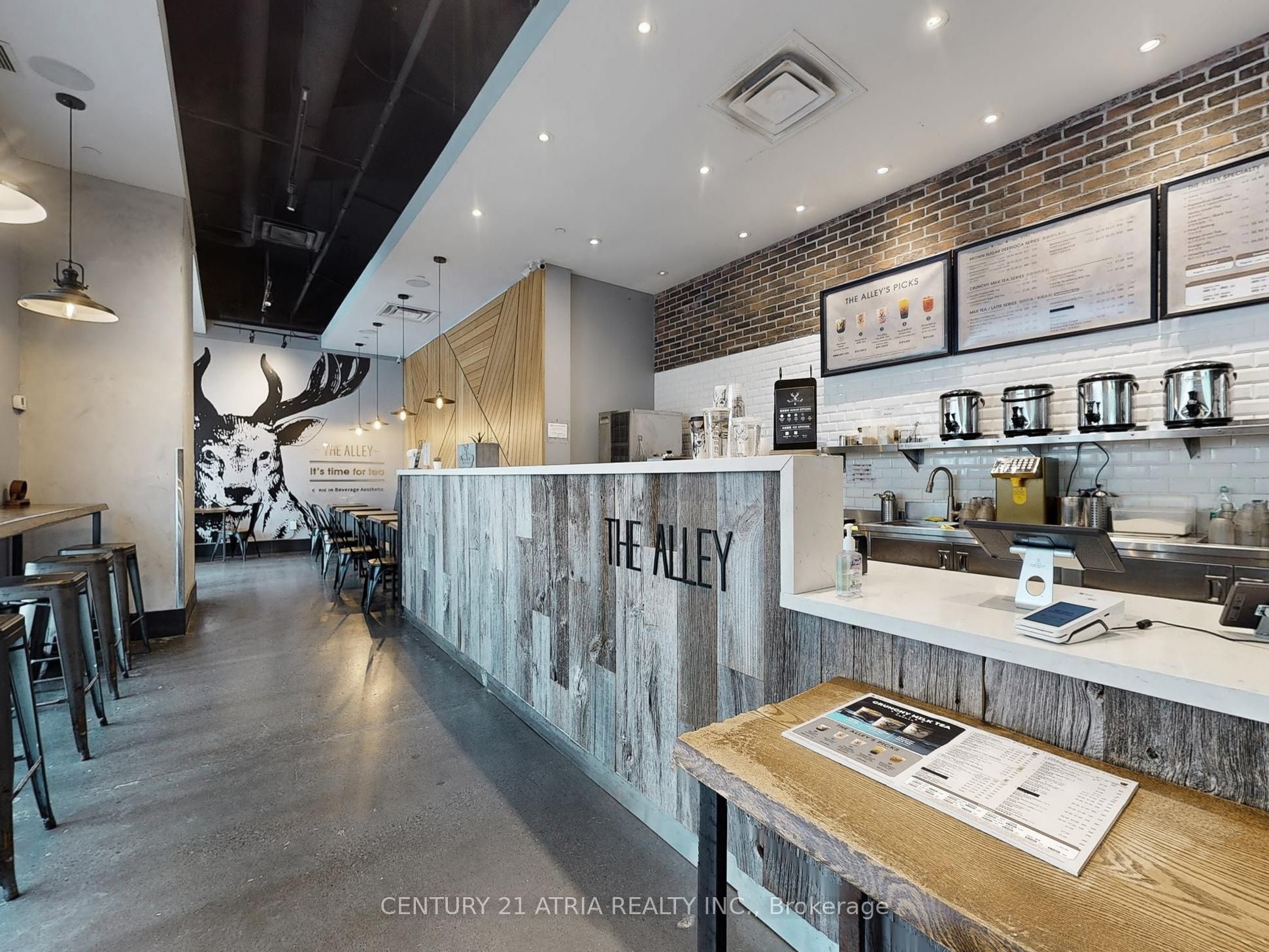 382 Yonge Street 1 Property Photo 1