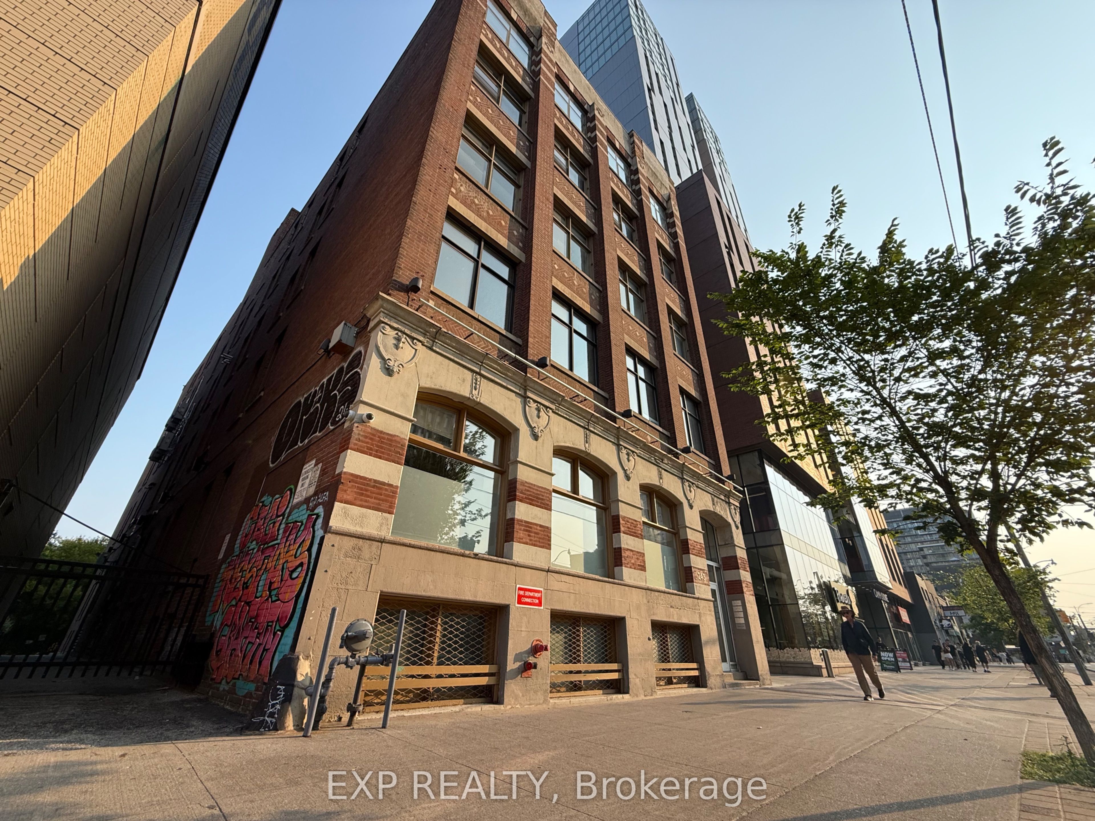 243 College Street 200 Property Photo 1