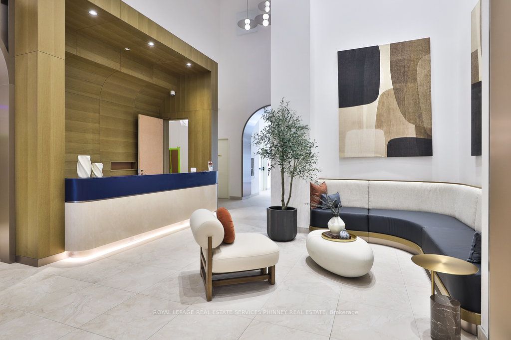 181 Sterling Road Ph04 Property Photo 3