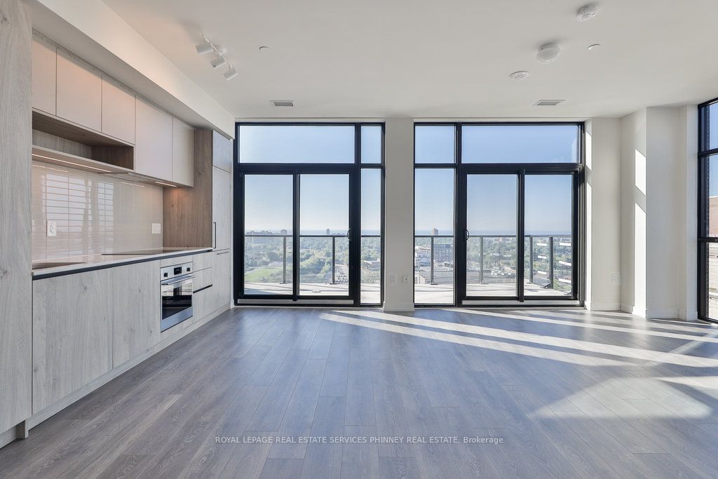 181 Sterling Road Ph04 Property Photo 5