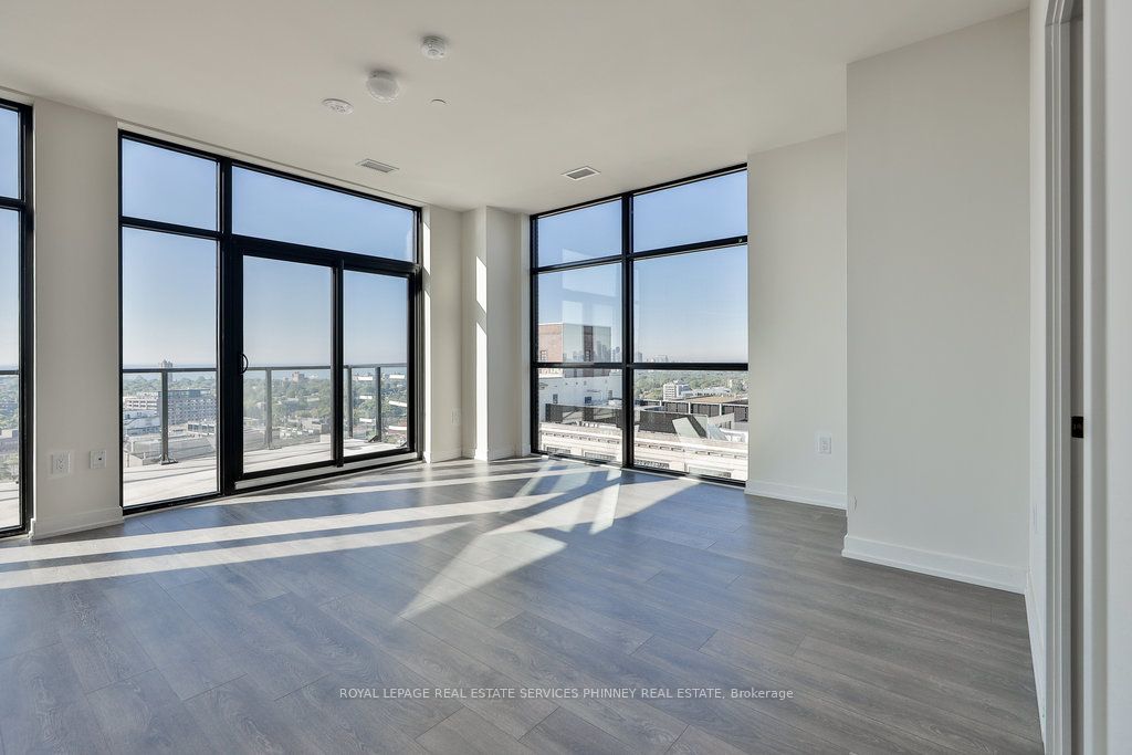 181 Sterling Road Ph04 Property Photo 9