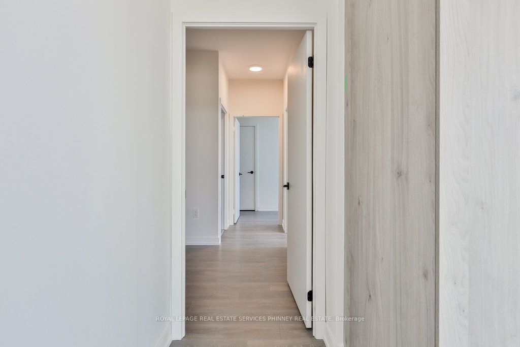 181 Sterling Road Ph04 Property Photo 11