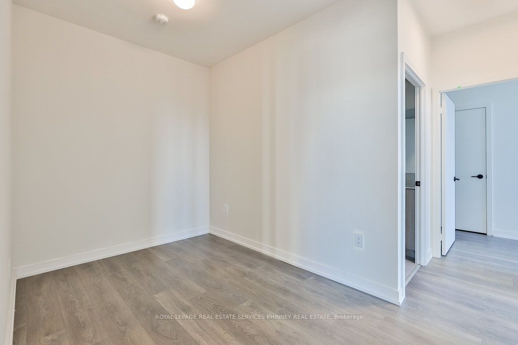 181 Sterling Road Ph04 Property Photo 12