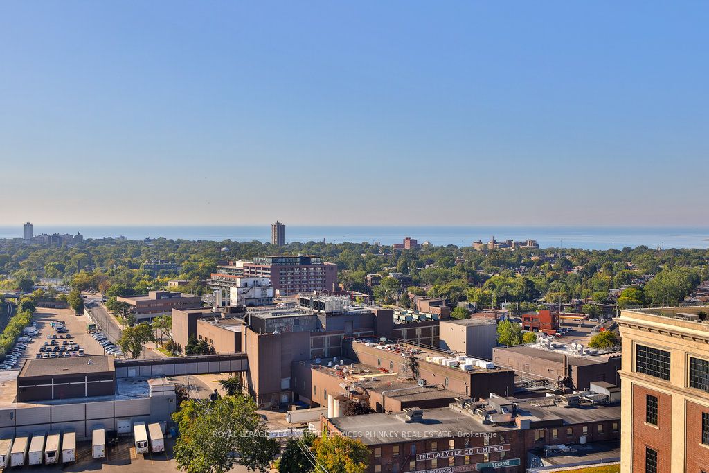 181 Sterling Road Ph04 Property Photo 24