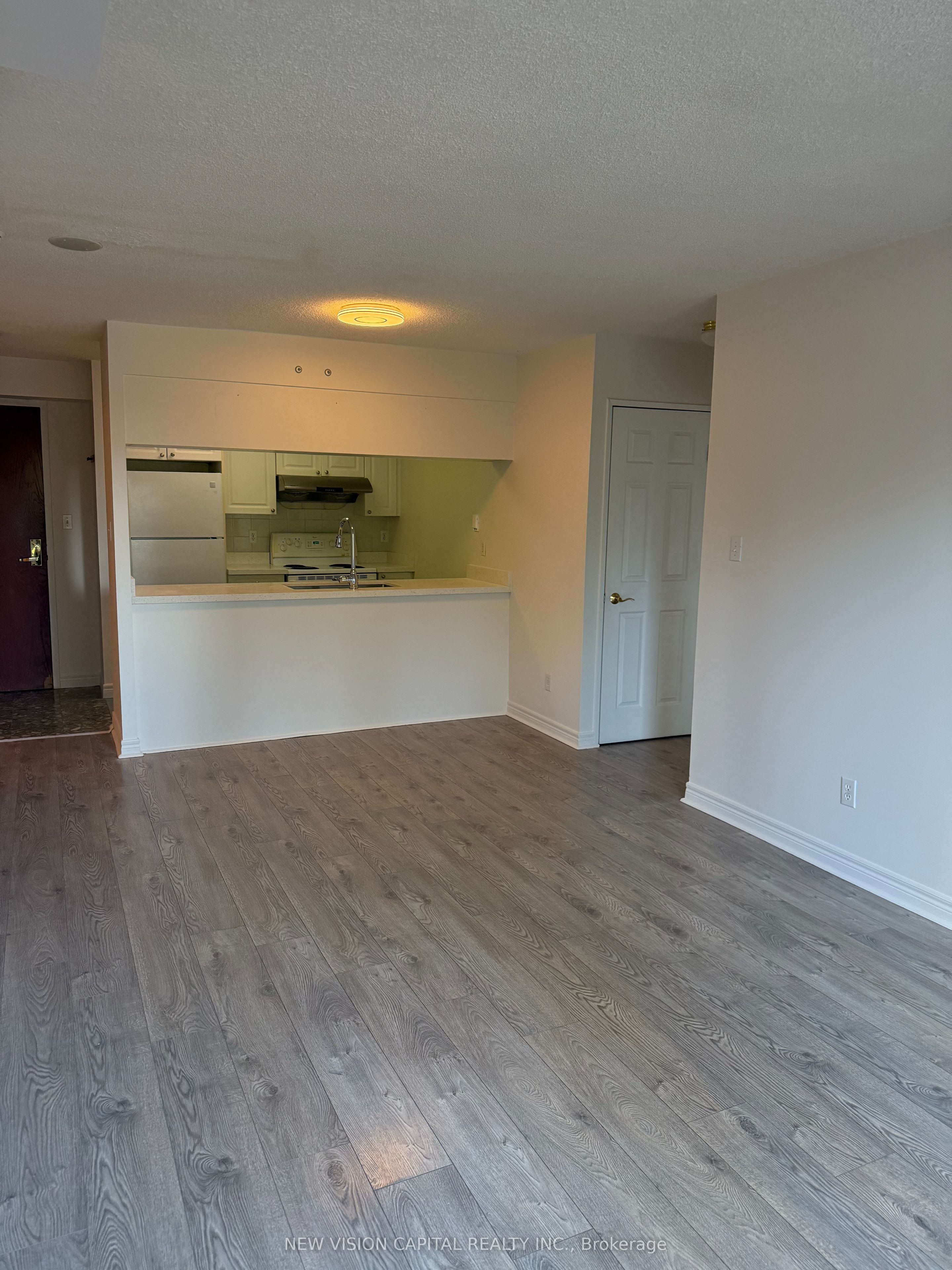 28 Empress Avenue 516 Property Photo 2