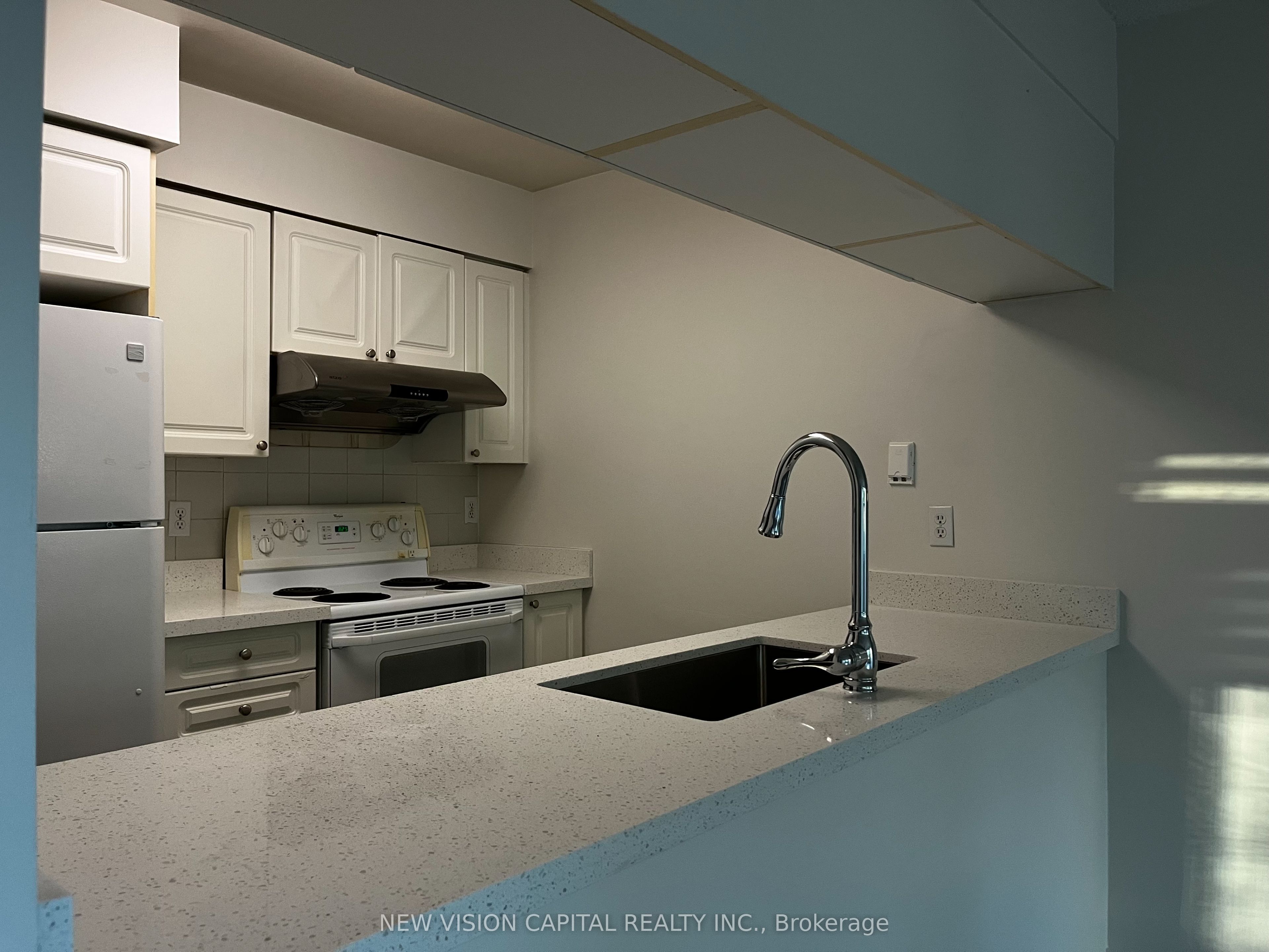 28 Empress Avenue 516 Property Photo 3